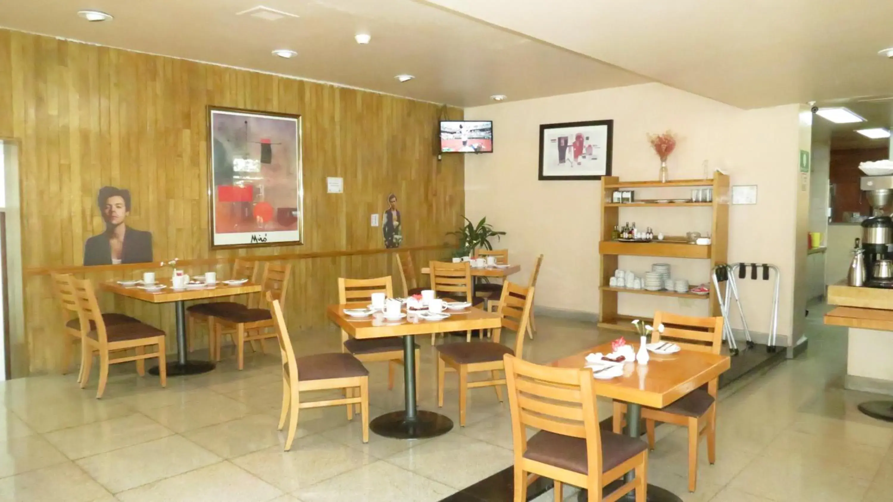 Restaurant/places to eat in Hotel Bristol Restaurant/places to eat in Hotel Bristol