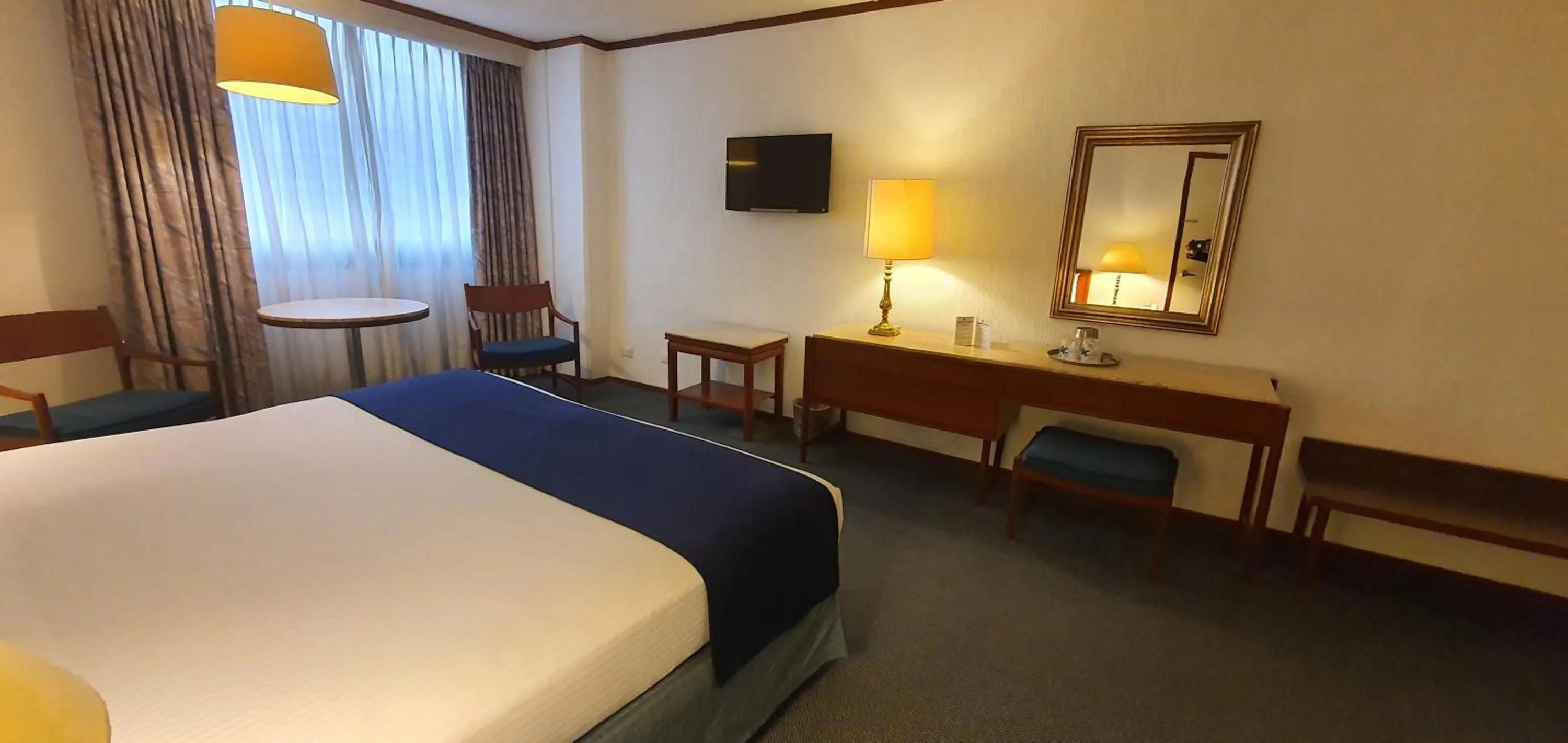 Bedroom, Bed in Hotel Bristol