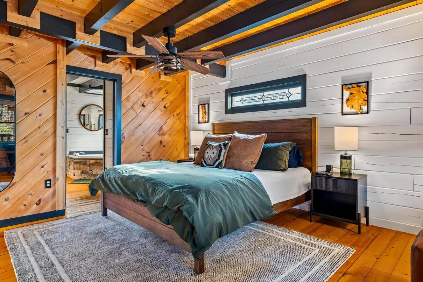 Bed in Bearfoot Pines - True Log Cabin - Wi-Fi, Hot Tub, Fishing, Deck with views! - Mins to PF