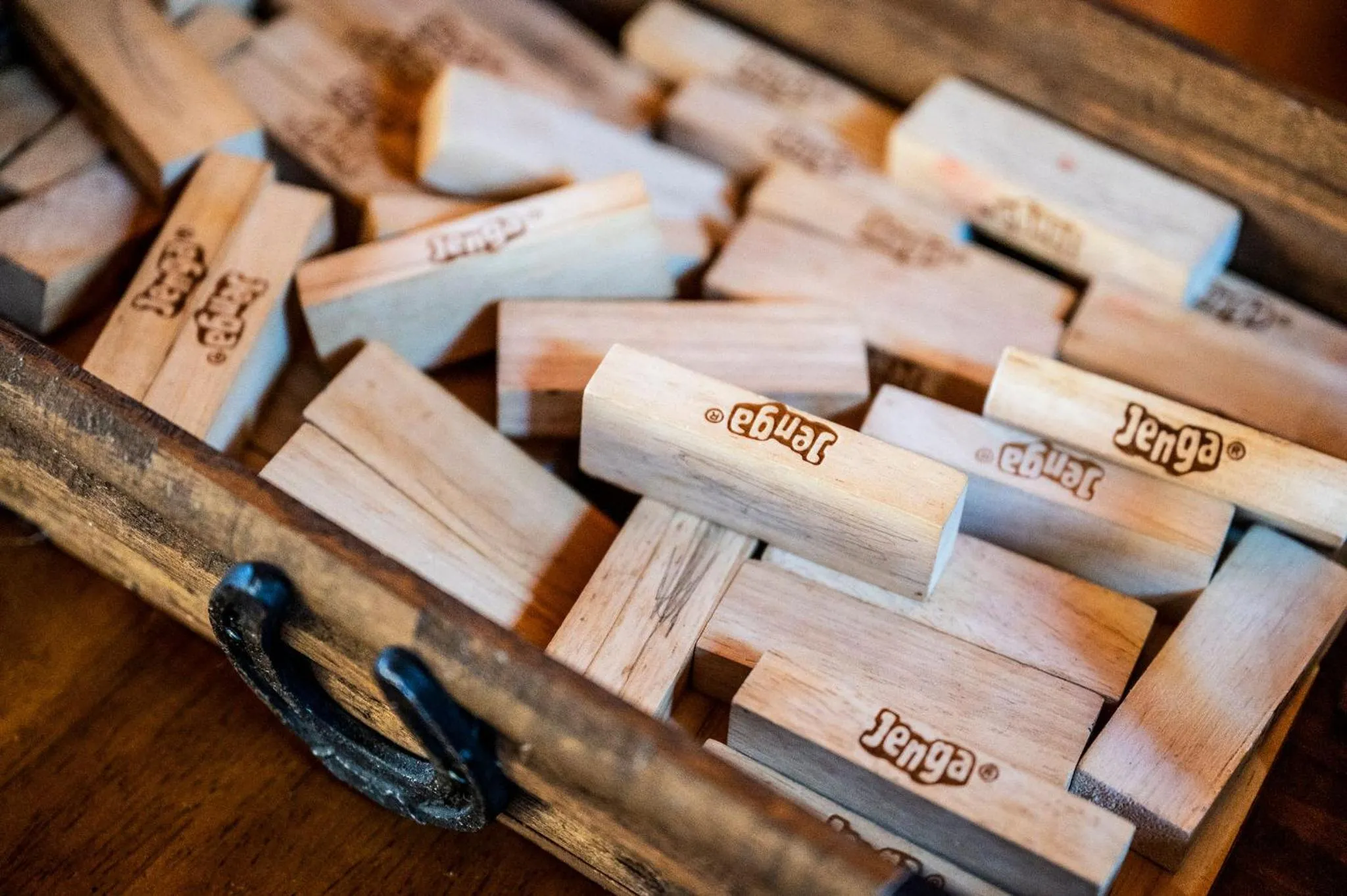 Bearfoot Pines - True Log Cabin - Wi-Fi, Hot Tub, Fishing, Deck with views! - Mins to PF