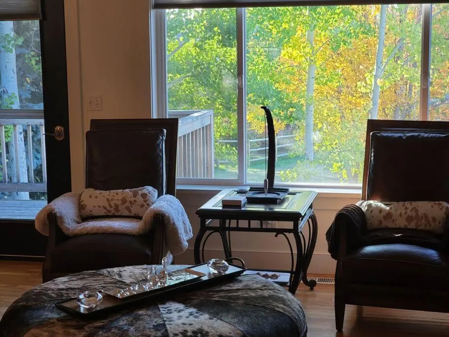 Among the Aspens Family Cottage