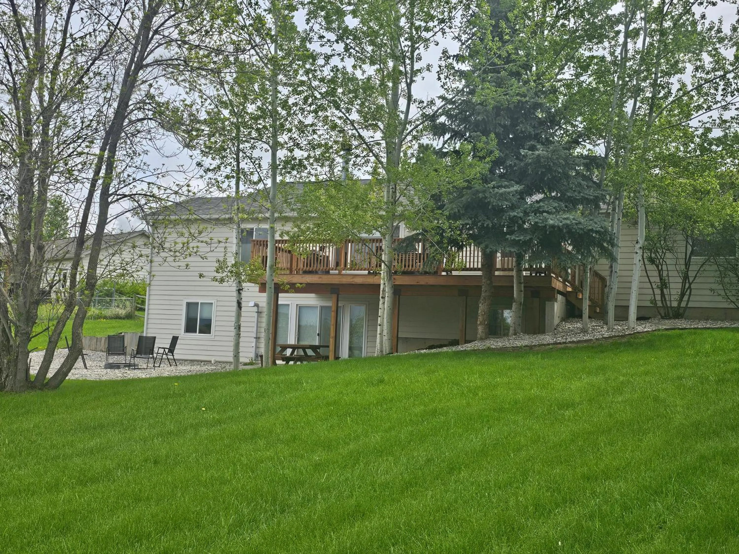 Among the Aspens Family Cottage