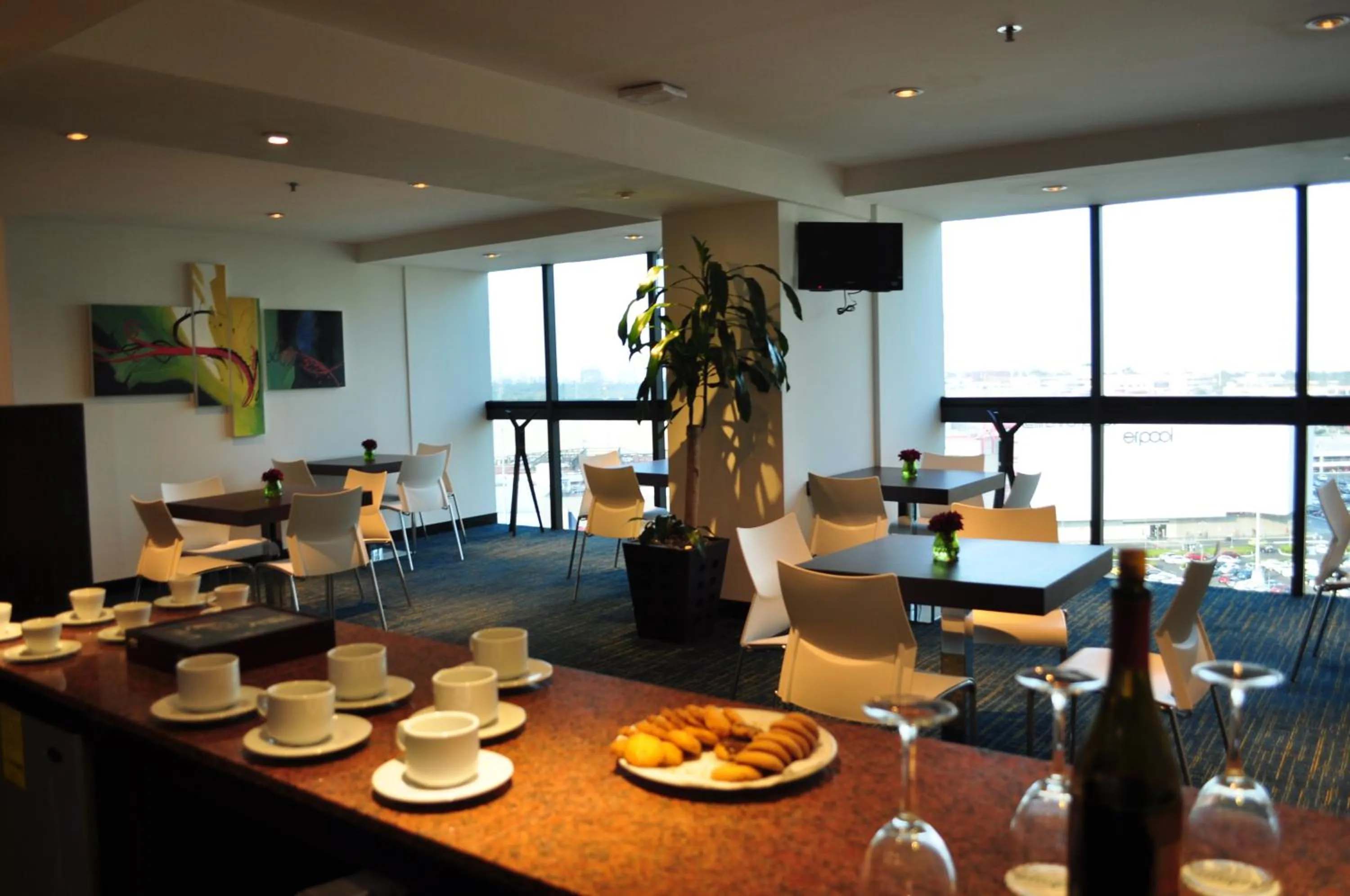 Lounge or bar in Radisson Paraiso Hotel Mexico City