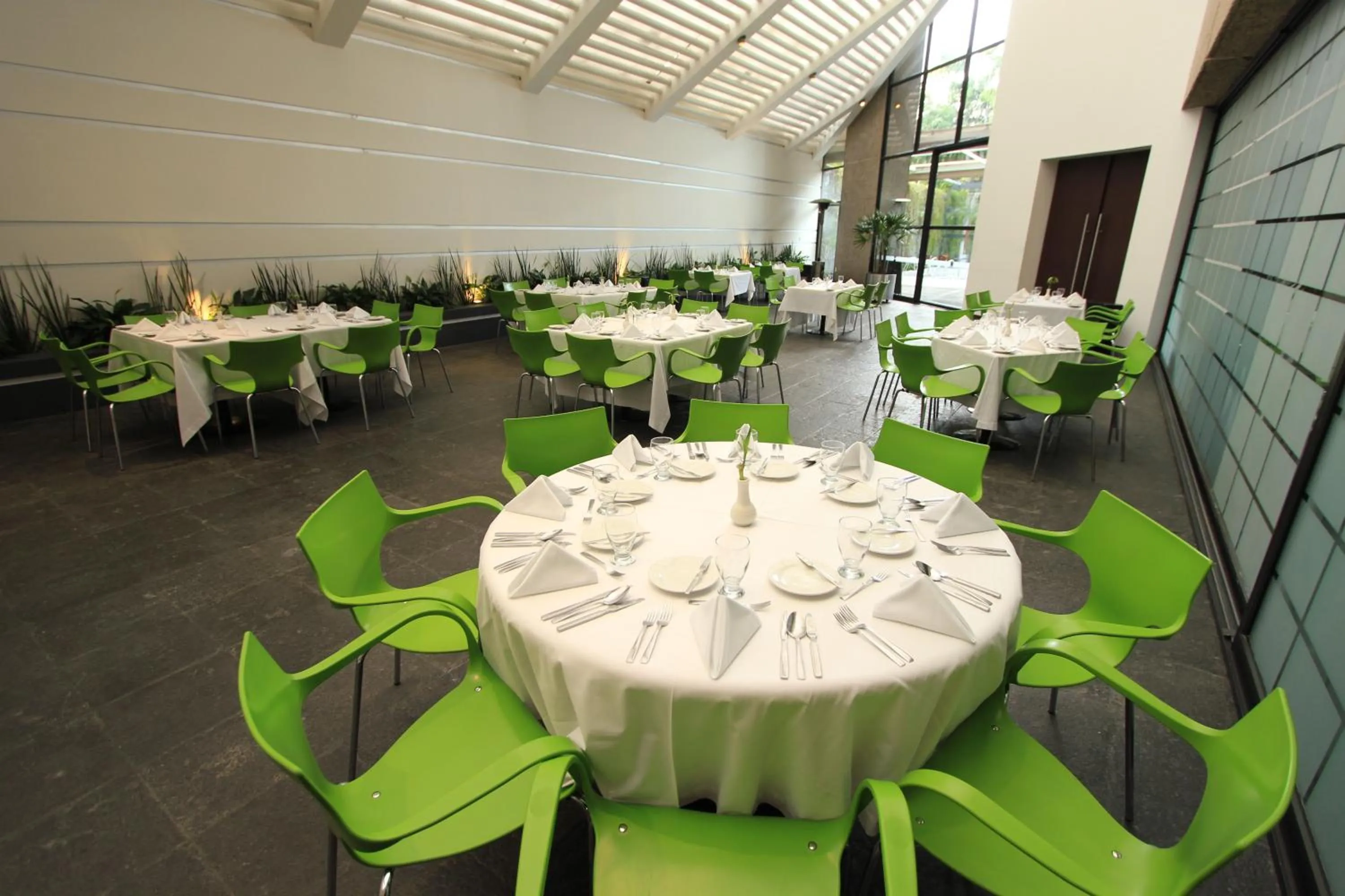 Restaurant/places to eat in Radisson Paraiso Hotel Mexico City