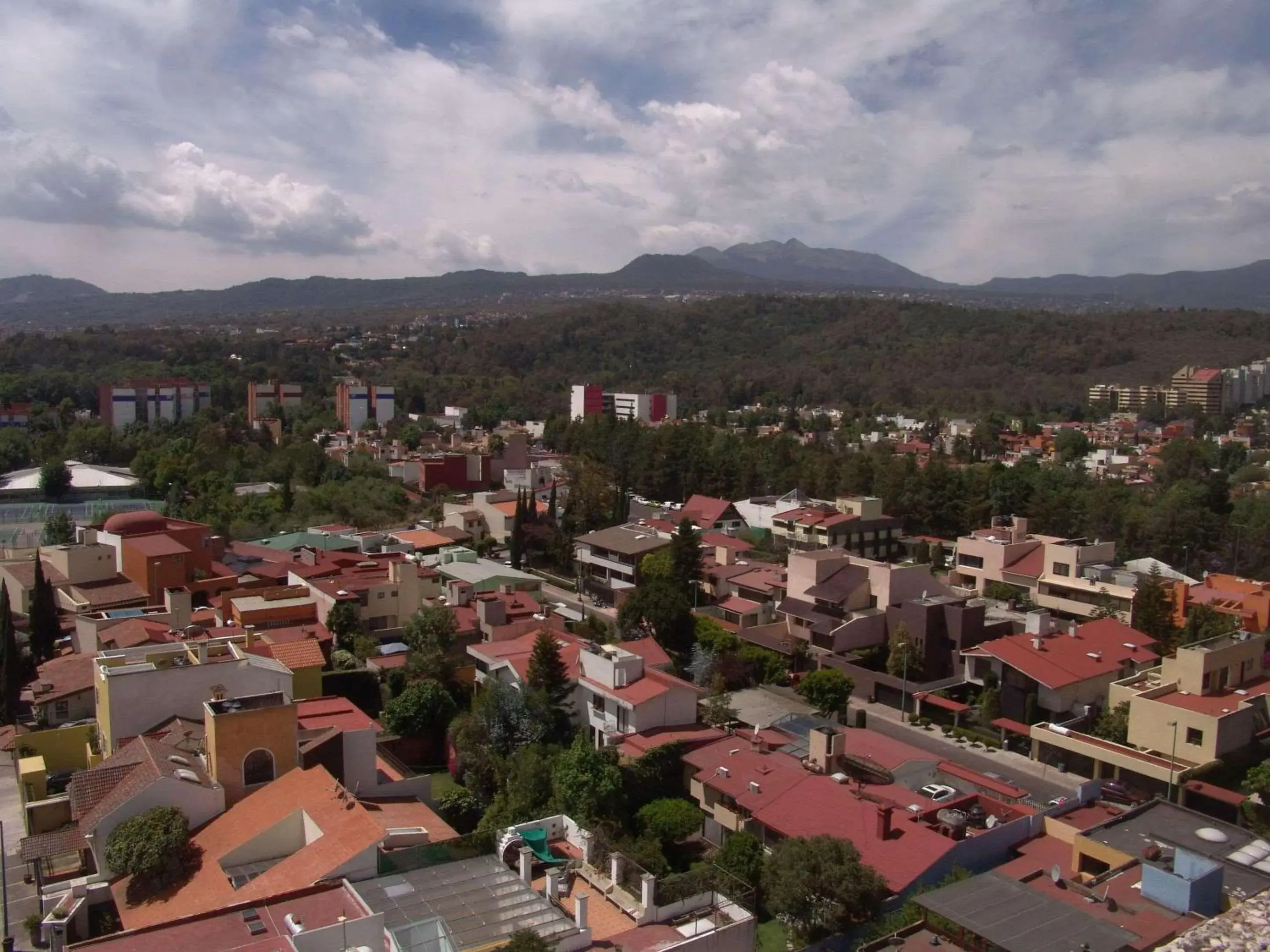 Property building in Radisson Paraiso Hotel Mexico City Property building in Radisson Paraiso Hotel Mexico City