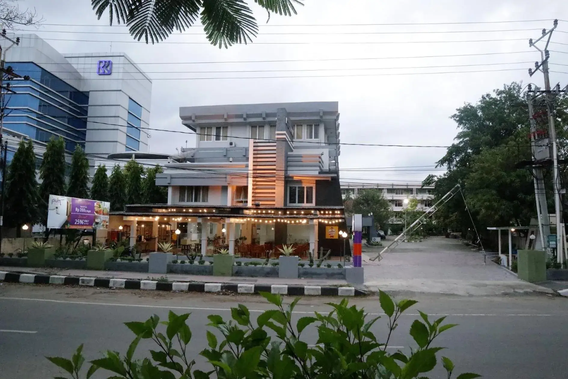 Property building in Plum Hotel Lading Banda Aceh Property building in Plum Hotel Lading Banda Aceh