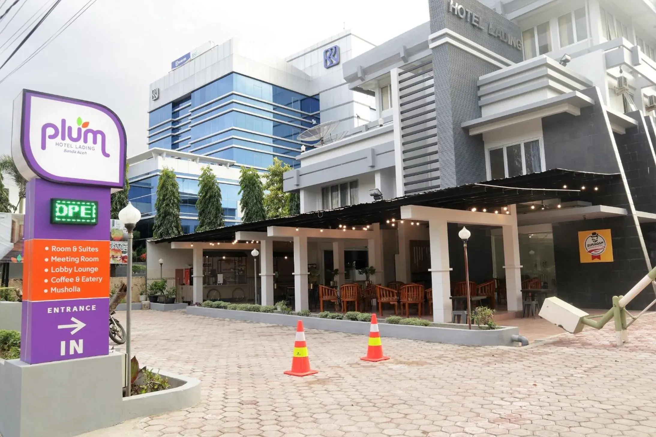 Property building in Plum Hotel Lading Banda Aceh Property building in Plum Hotel Lading Banda Aceh
