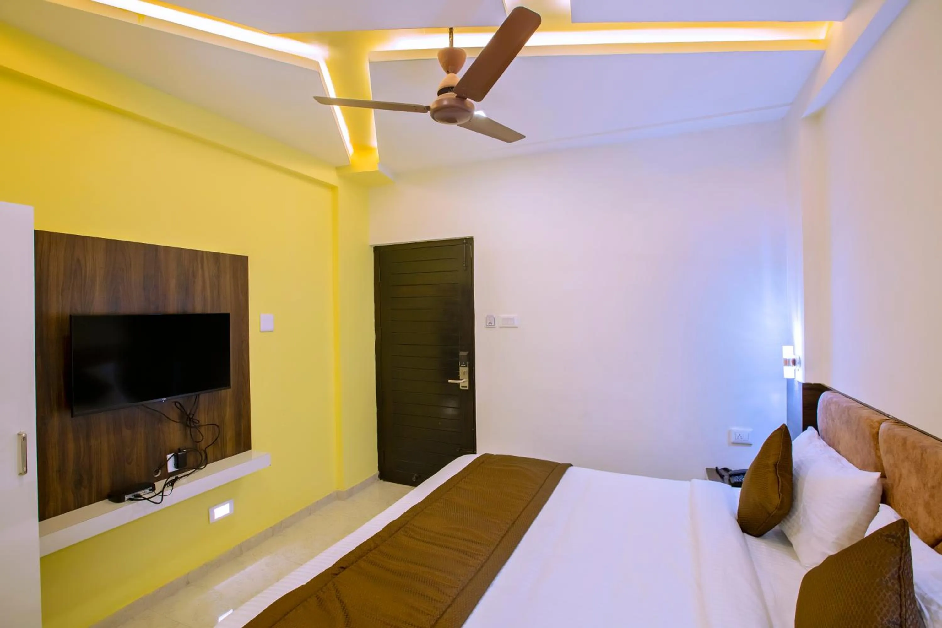 Bed in IVY RESIDENCY