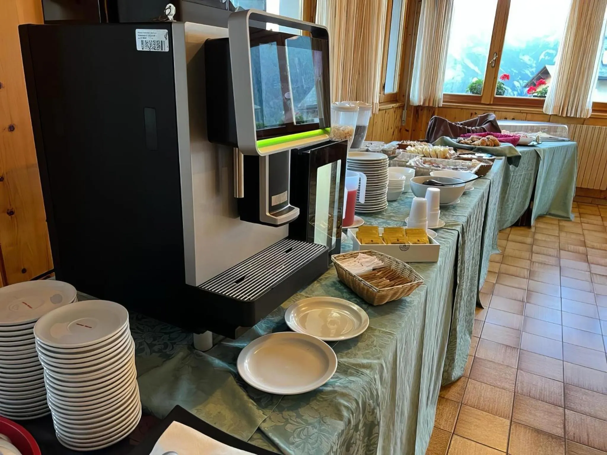 Breakfast in Hotel Aquila