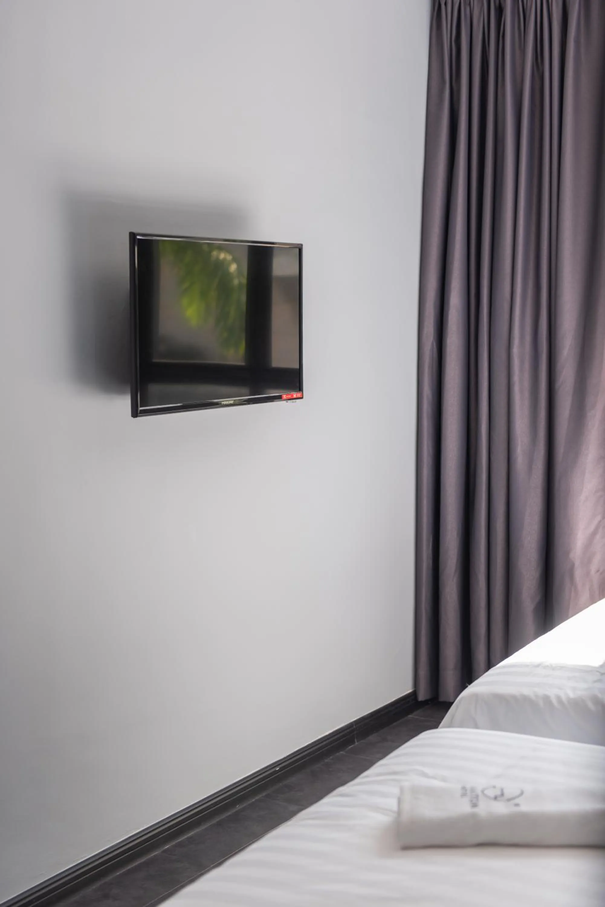 TV and multimedia, Bed in Chariton Hotel Bagan