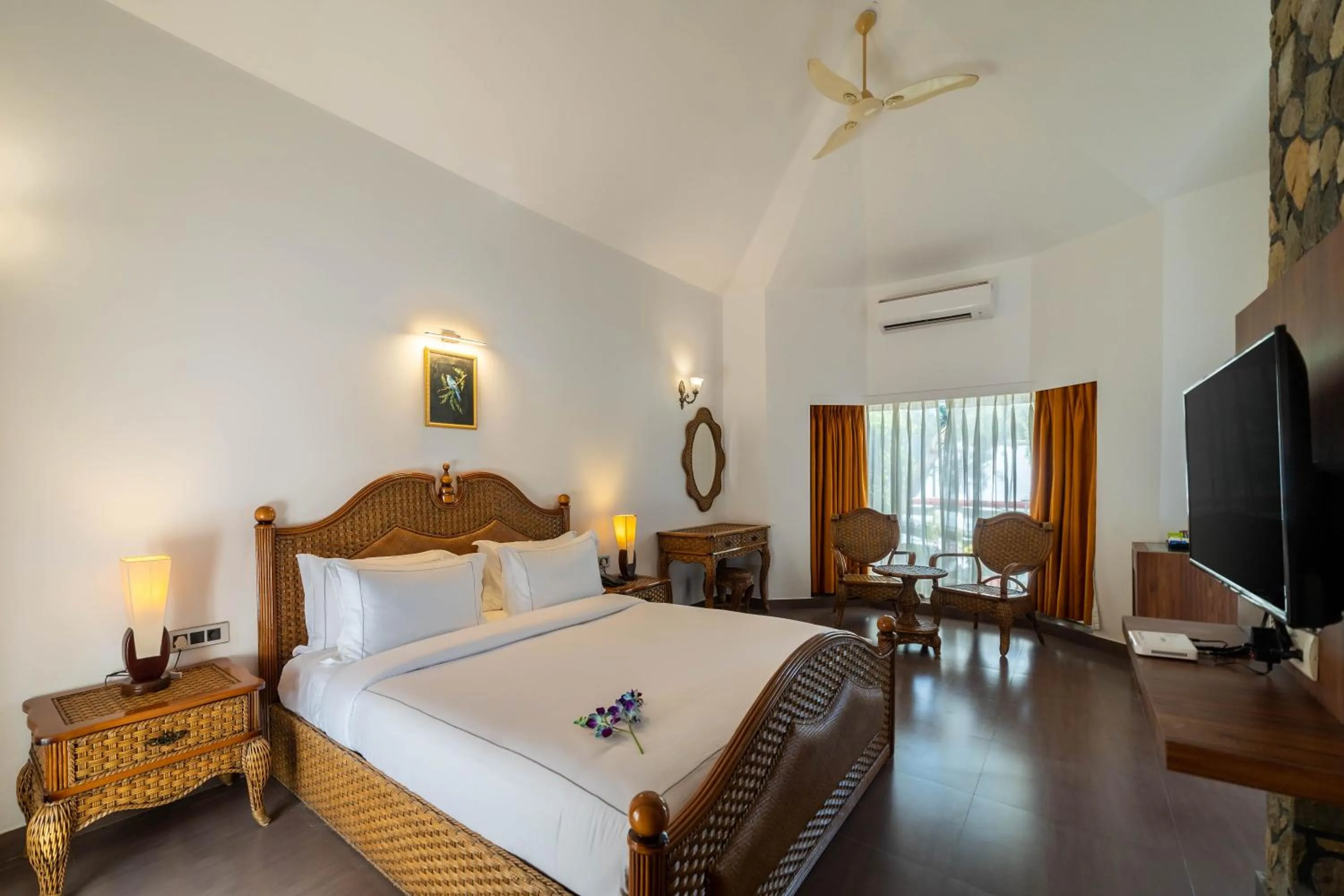 Photo of the whole room, Bed in Country Inn Tarika Riverside Resort Jim Corbett