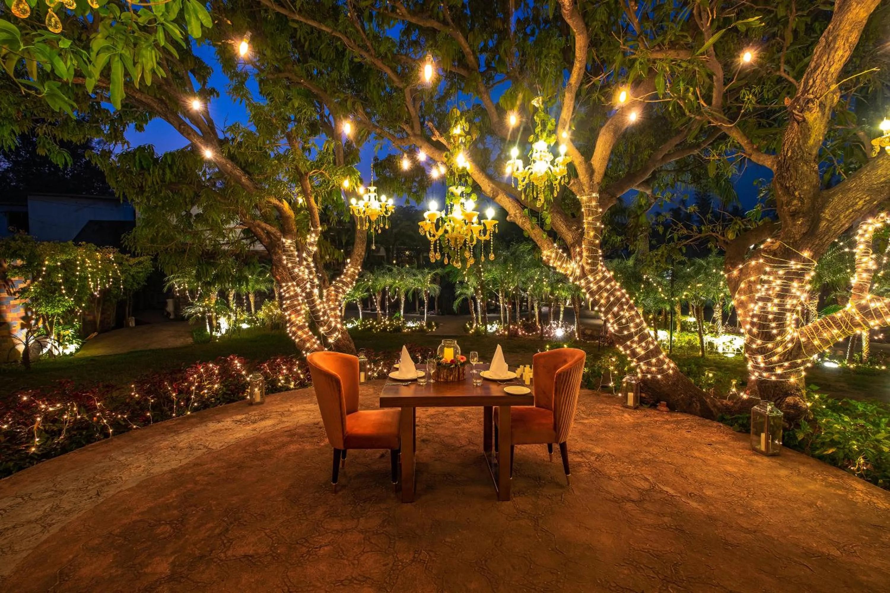 Garden in Country Inn Tarika Riverside Resort Jim Corbett