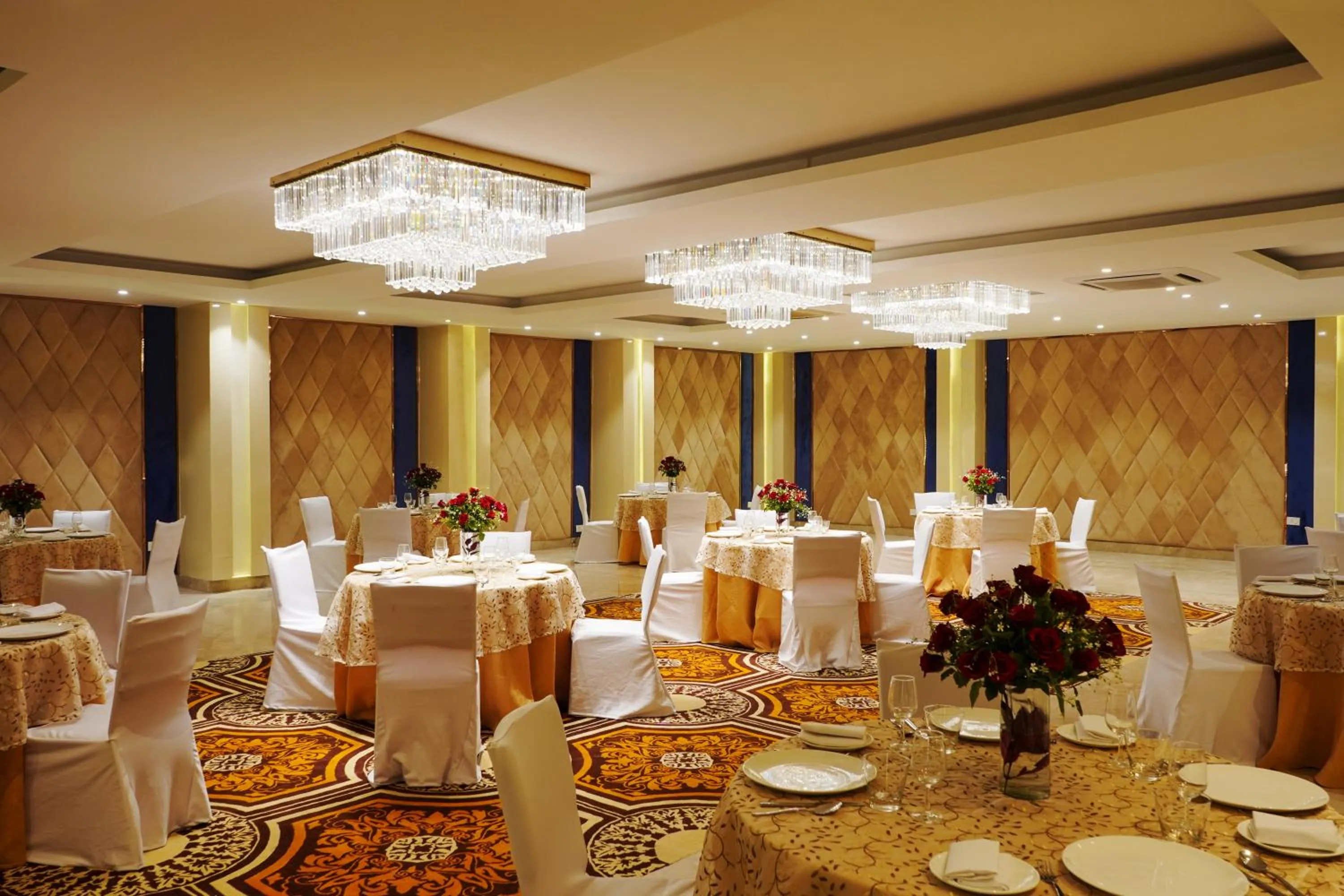 Banquet/Function facilities in Country Inn Tarika Riverside Resort Jim Corbett