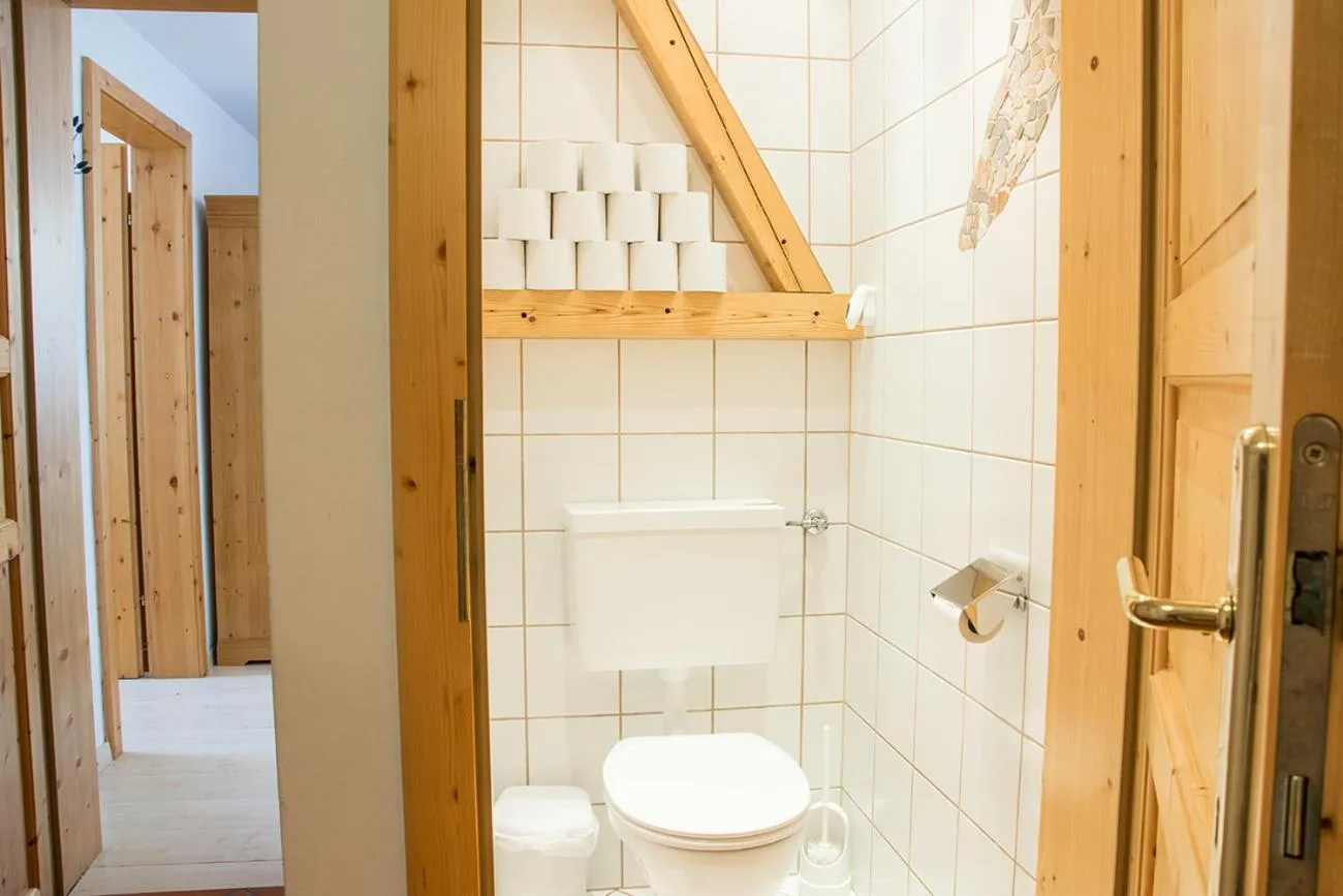 Toilet in Ferienalm Schitter