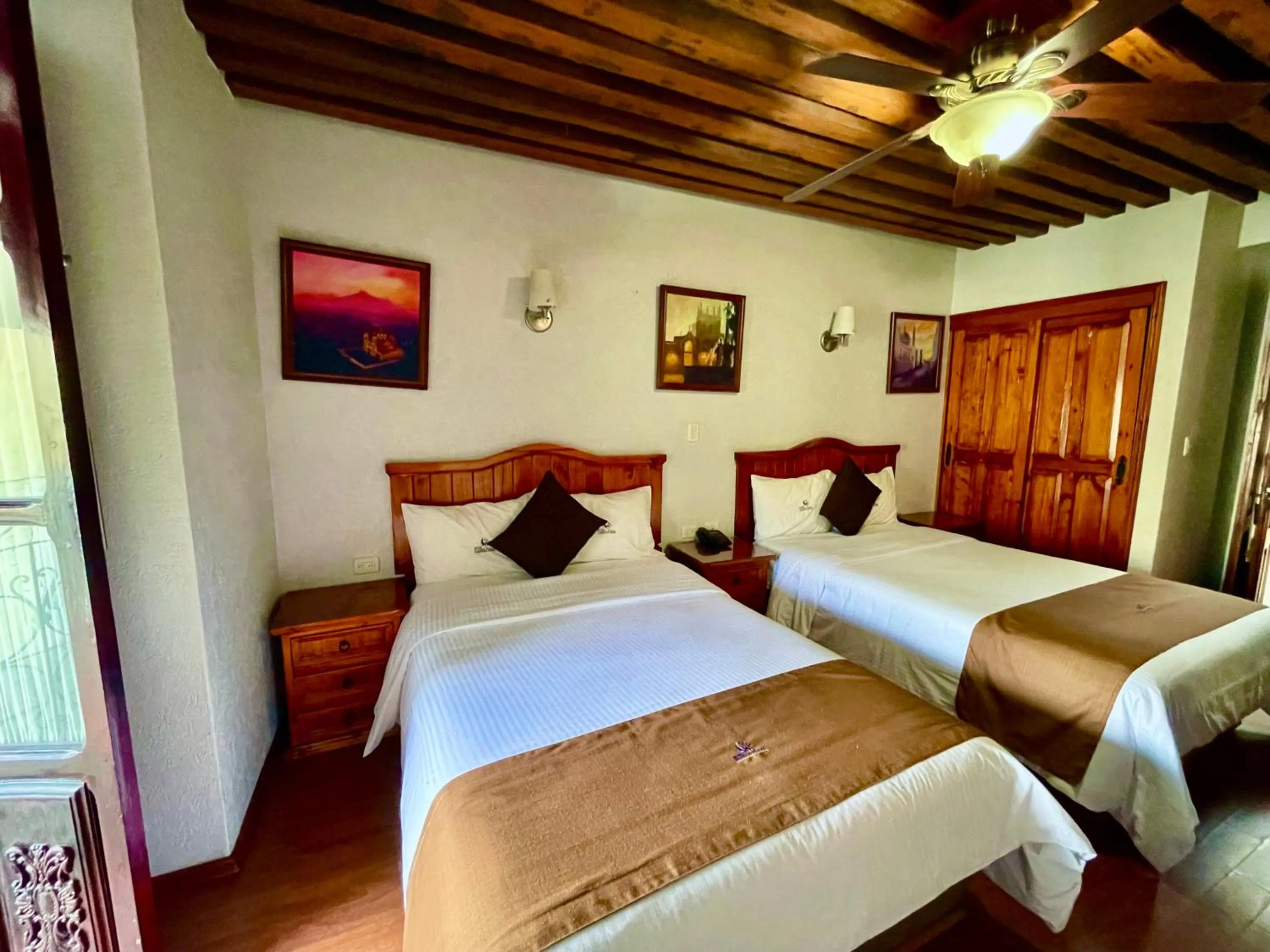 Bed in Hotel Puebla Plaza