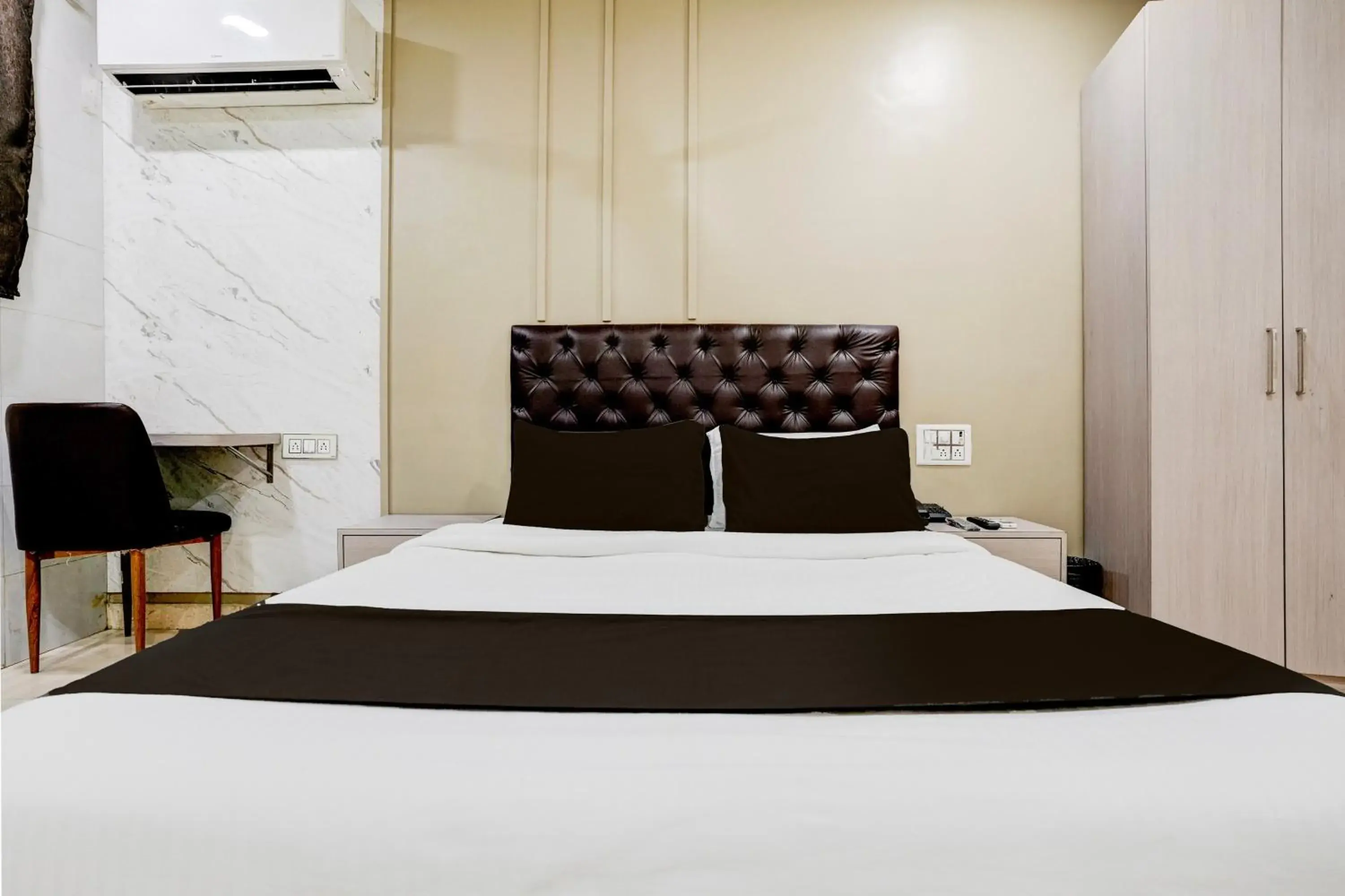 Bedroom, Bed in Super Collection O Ulife Bedroom, Bed in Super Collection O Ulife