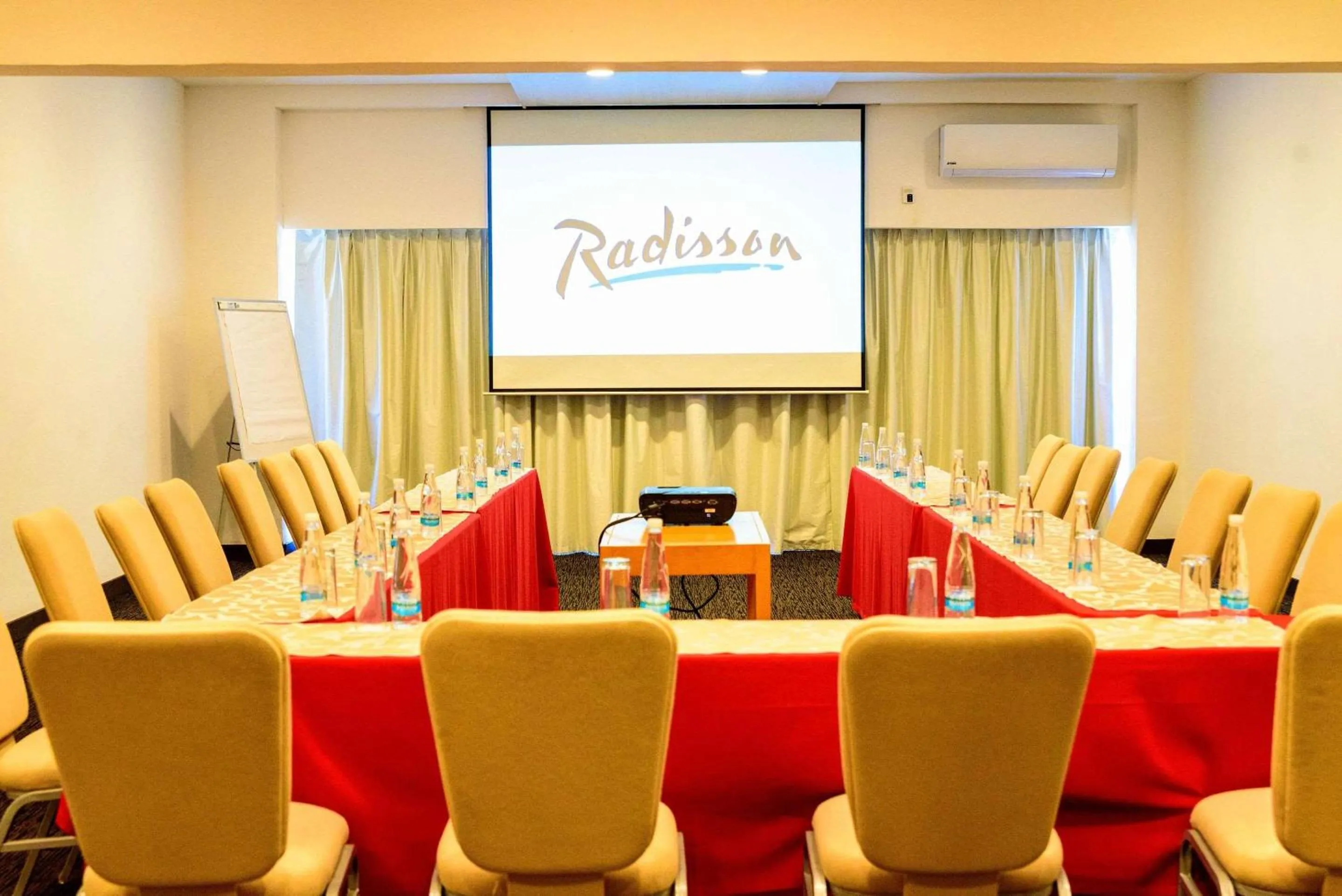 Meeting/conference room in Radisson Hotel Tapatio Guadalajara Aeropuerto