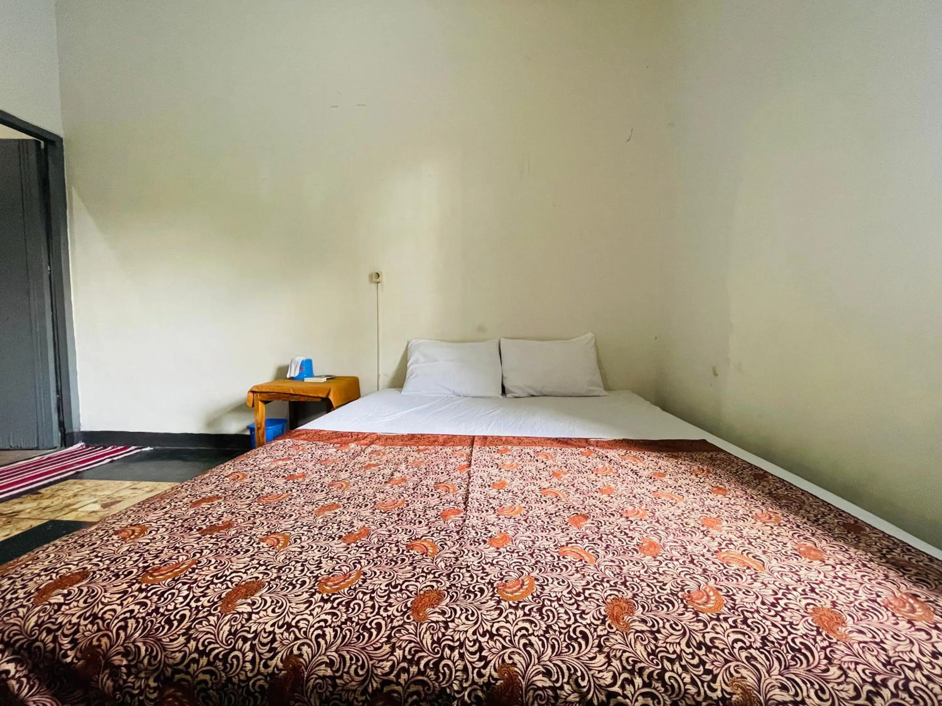 Bed in Langko 48 RedPartner