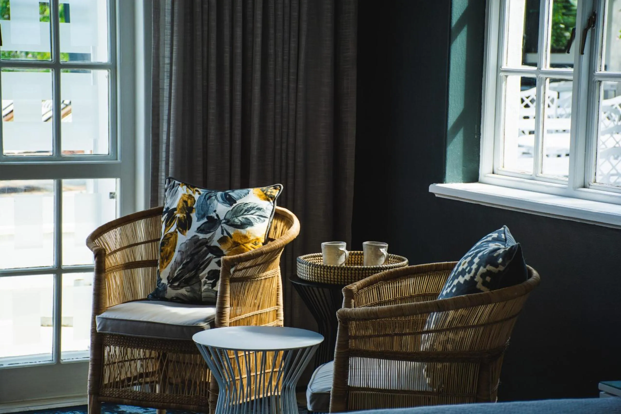 Seating area in Vida Nova Retreat