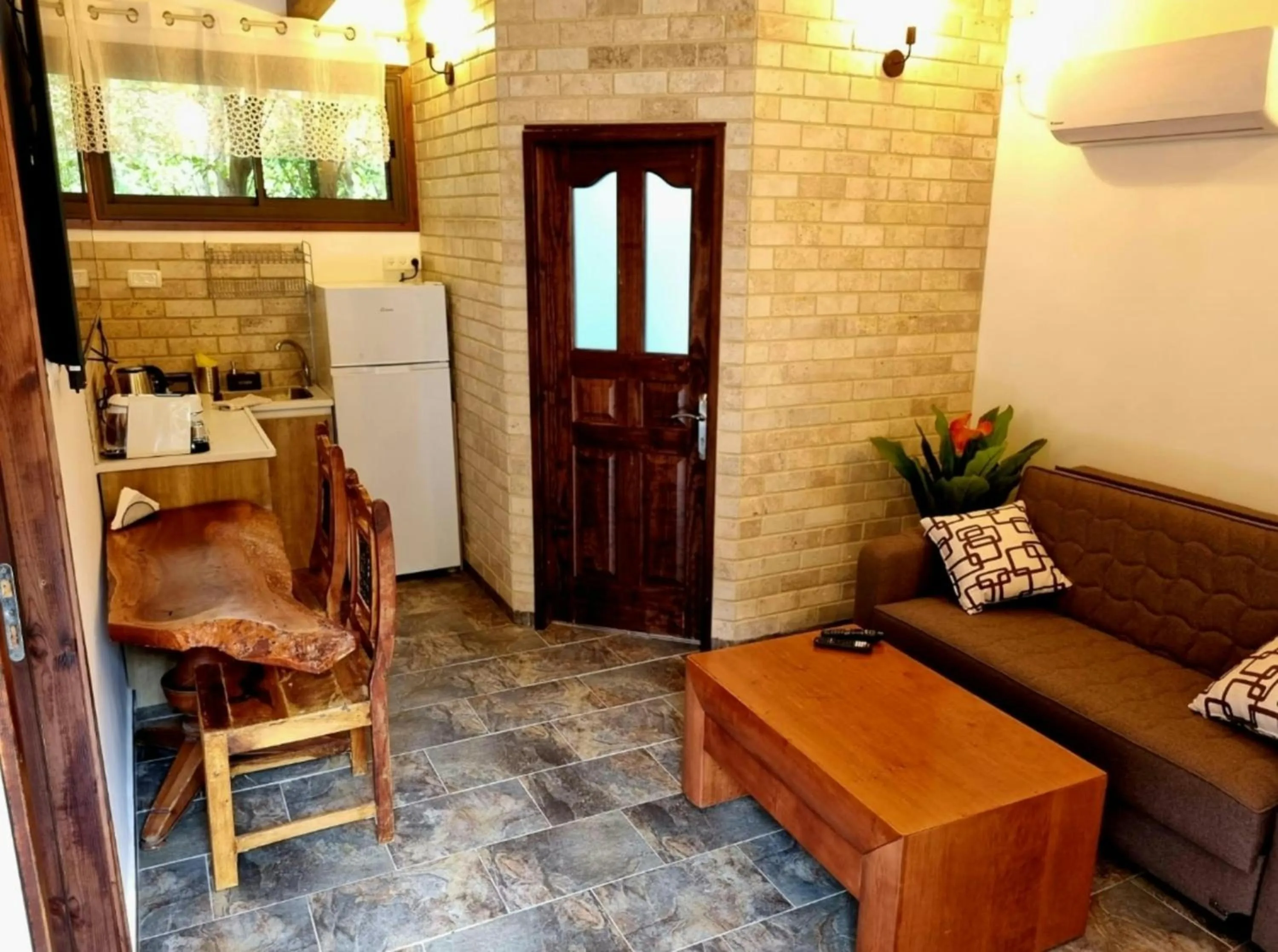 Living room in The Pearl of the Golan - Pnina BaGolan