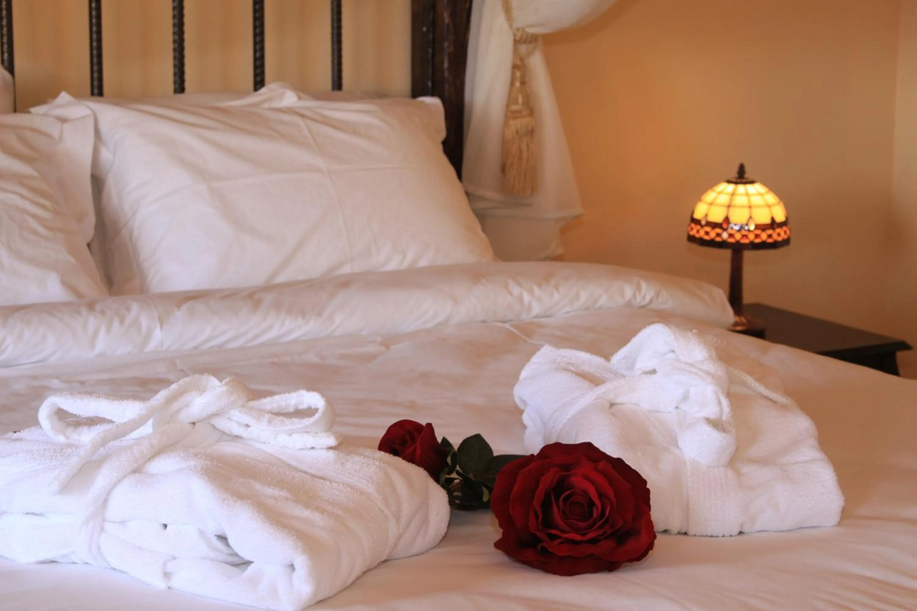 Bed in The Pearl of the Golan - Pnina BaGolan