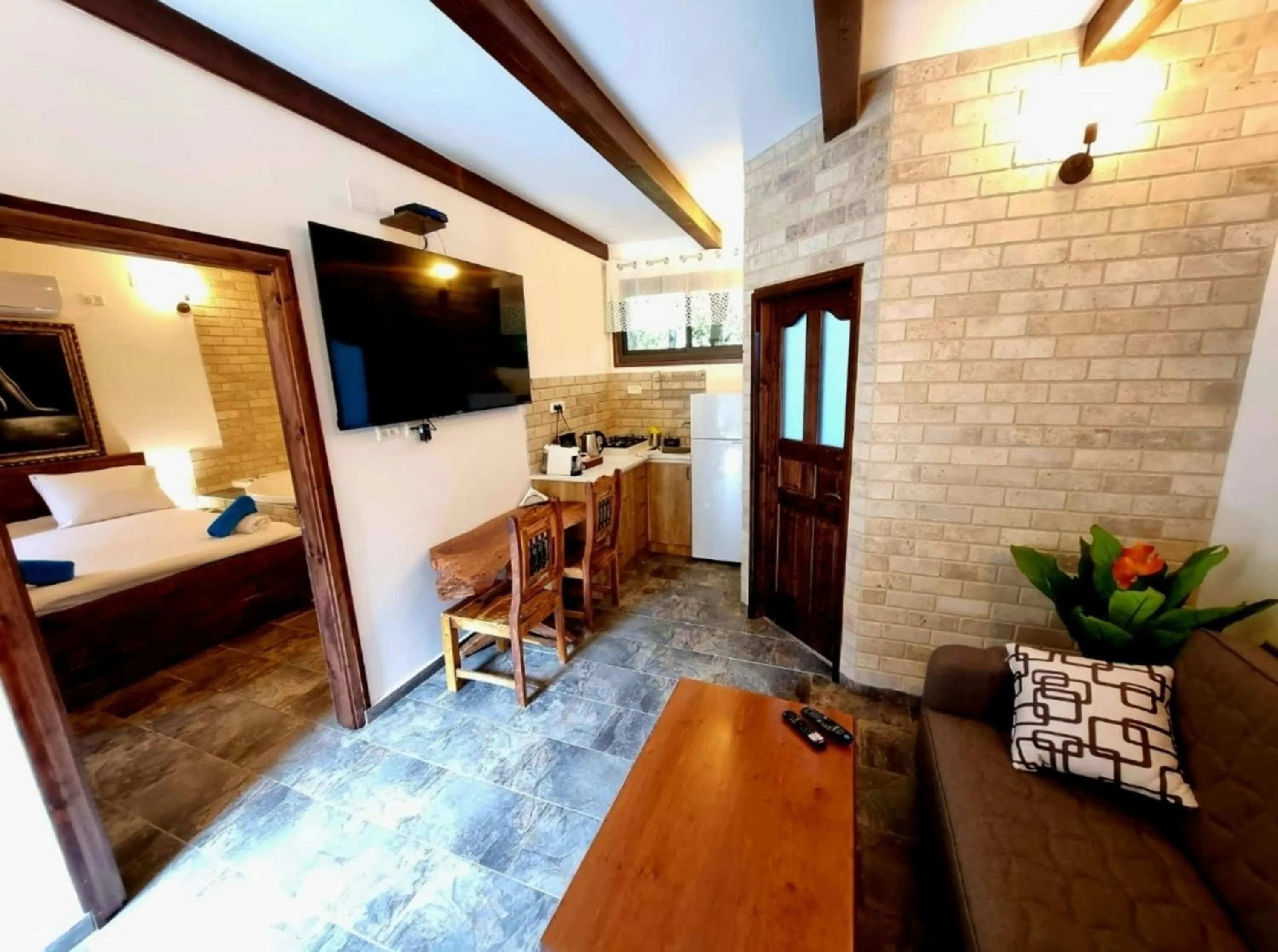 Living room in The Pearl of the Golan - Pnina BaGolan