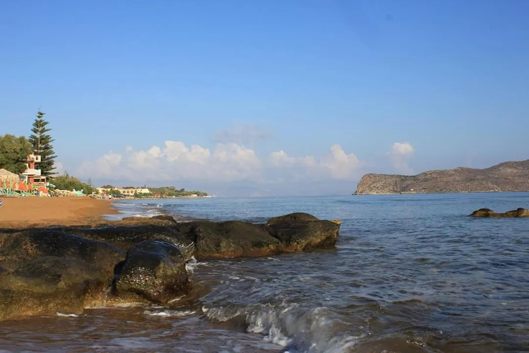 Nearby landmark in Kato Stalos Mare