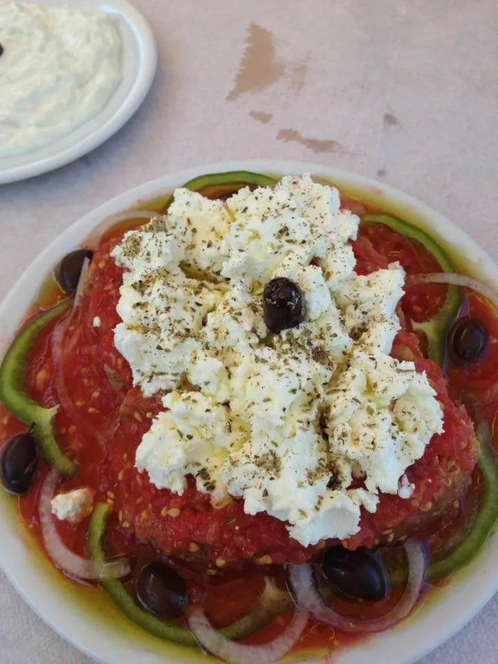 Restaurant/places to eat in Kato Stalos Mare