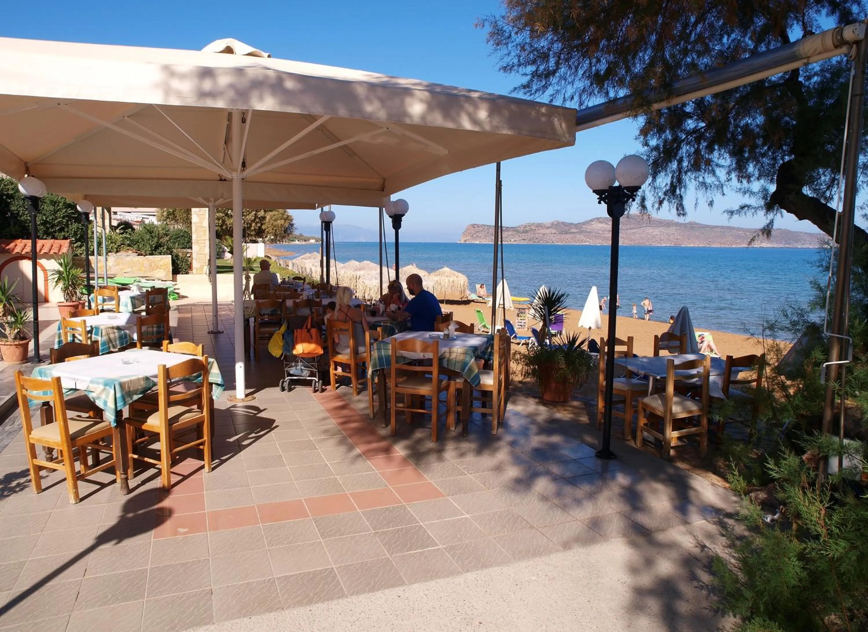 Restaurant/places to eat in Kato Stalos Mare
