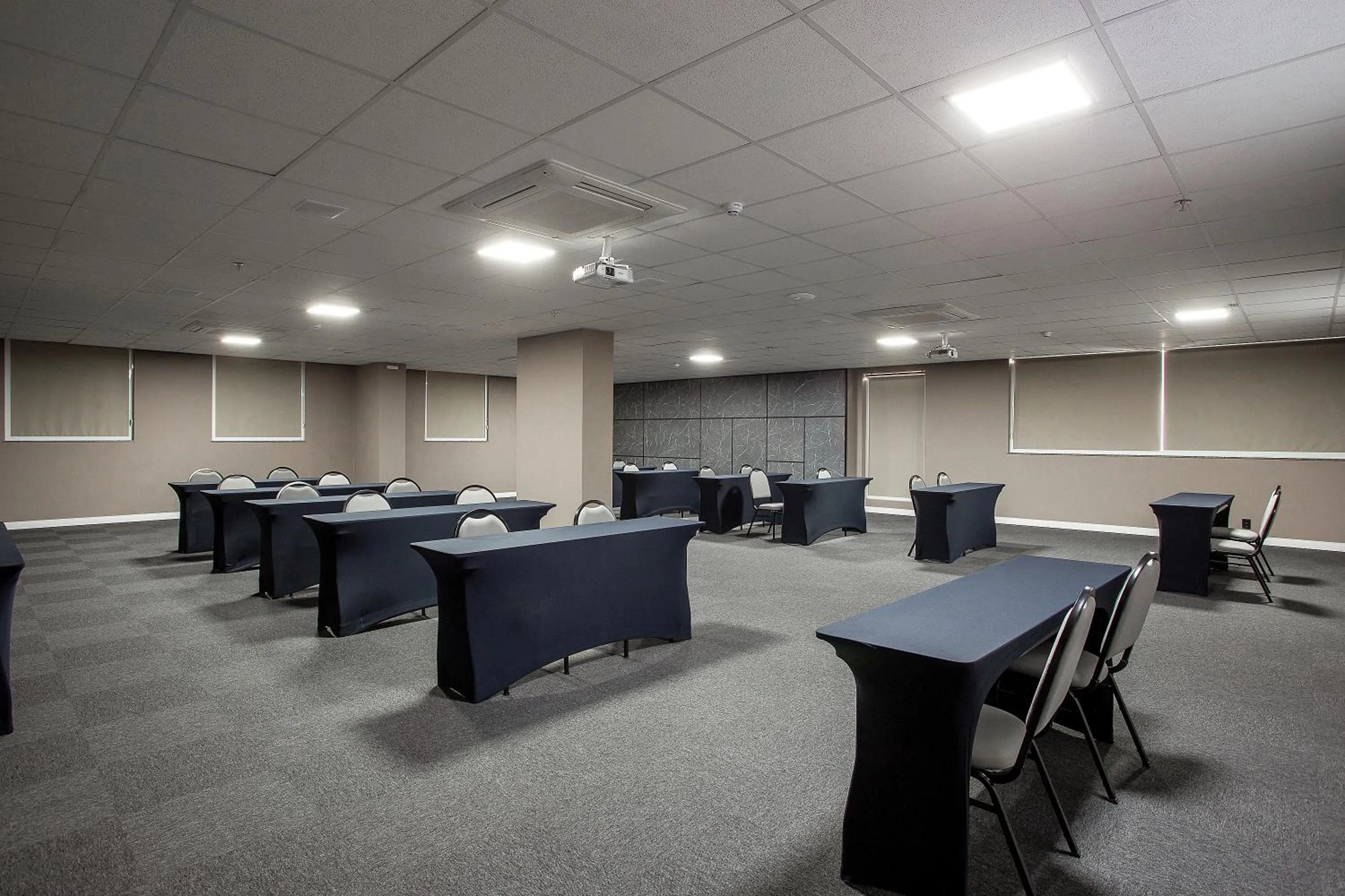 Meeting/conference room in Slaviero Rondonópolis Centro