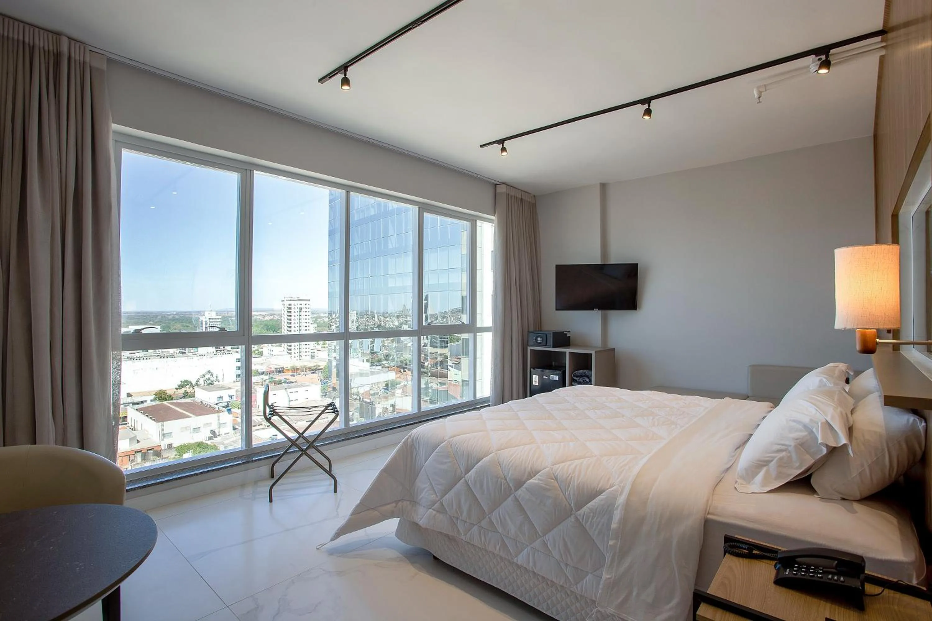 Photo of the whole room, Bed in Slaviero Rondonópolis Centro