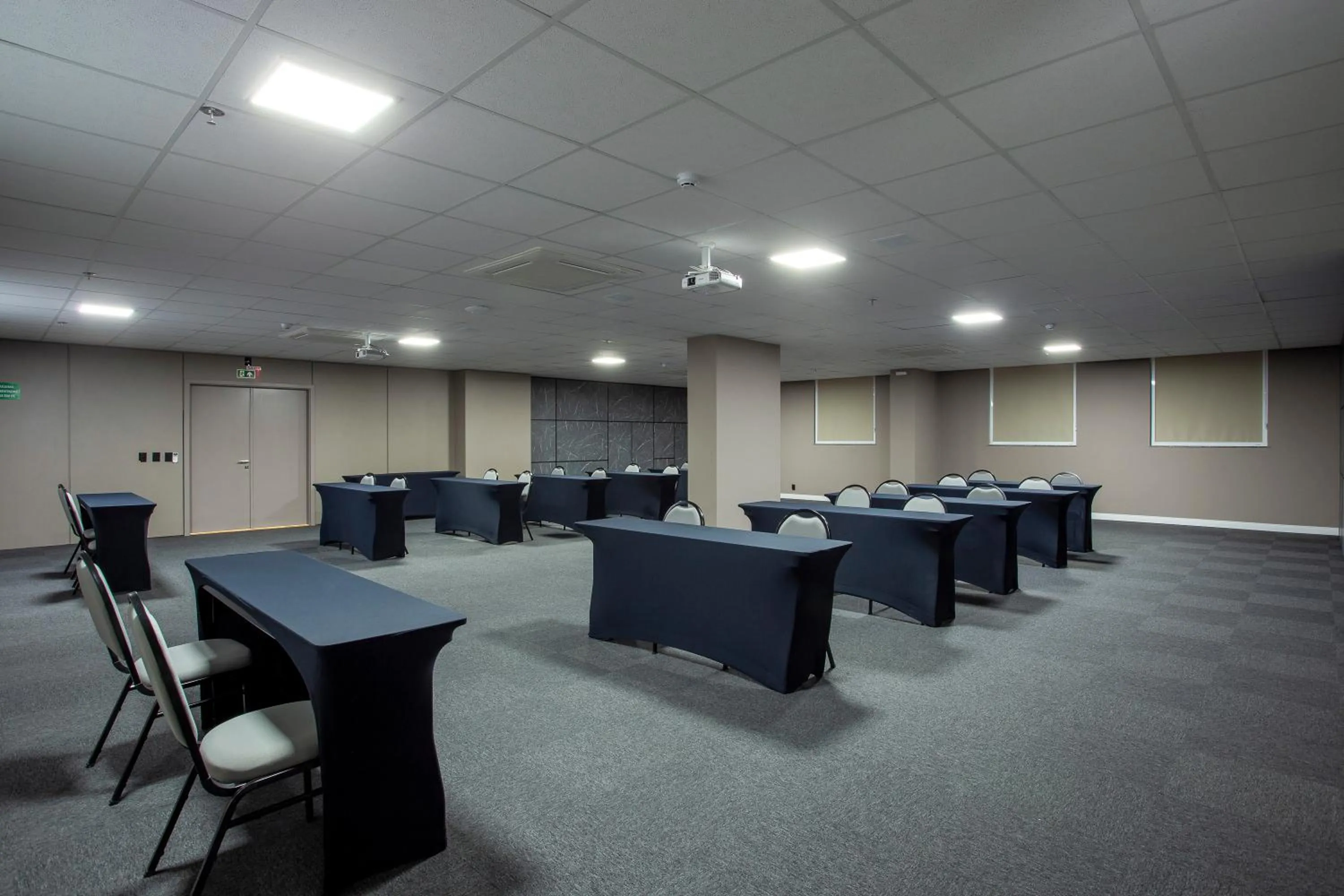 Meeting/conference room in Slaviero Rondonópolis Centro