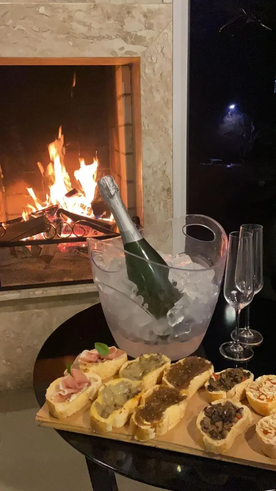 Deluxe Double Room with Bath in FIKA Residence Deluxe Double Room with Bath in FIKA Residence