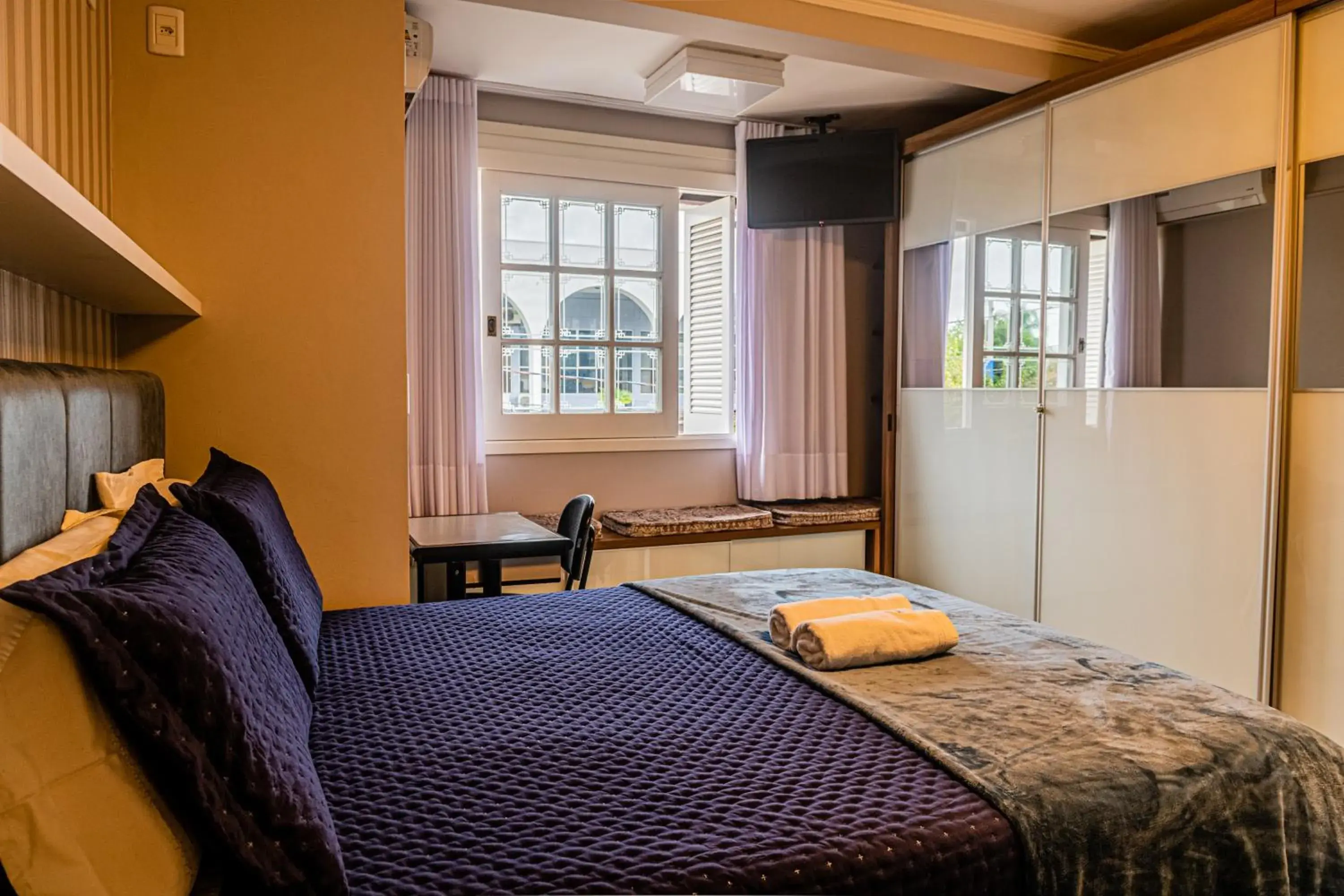 Double Room with Spa Bath in FIKA Residence Double Room with Spa Bath in FIKA Residence