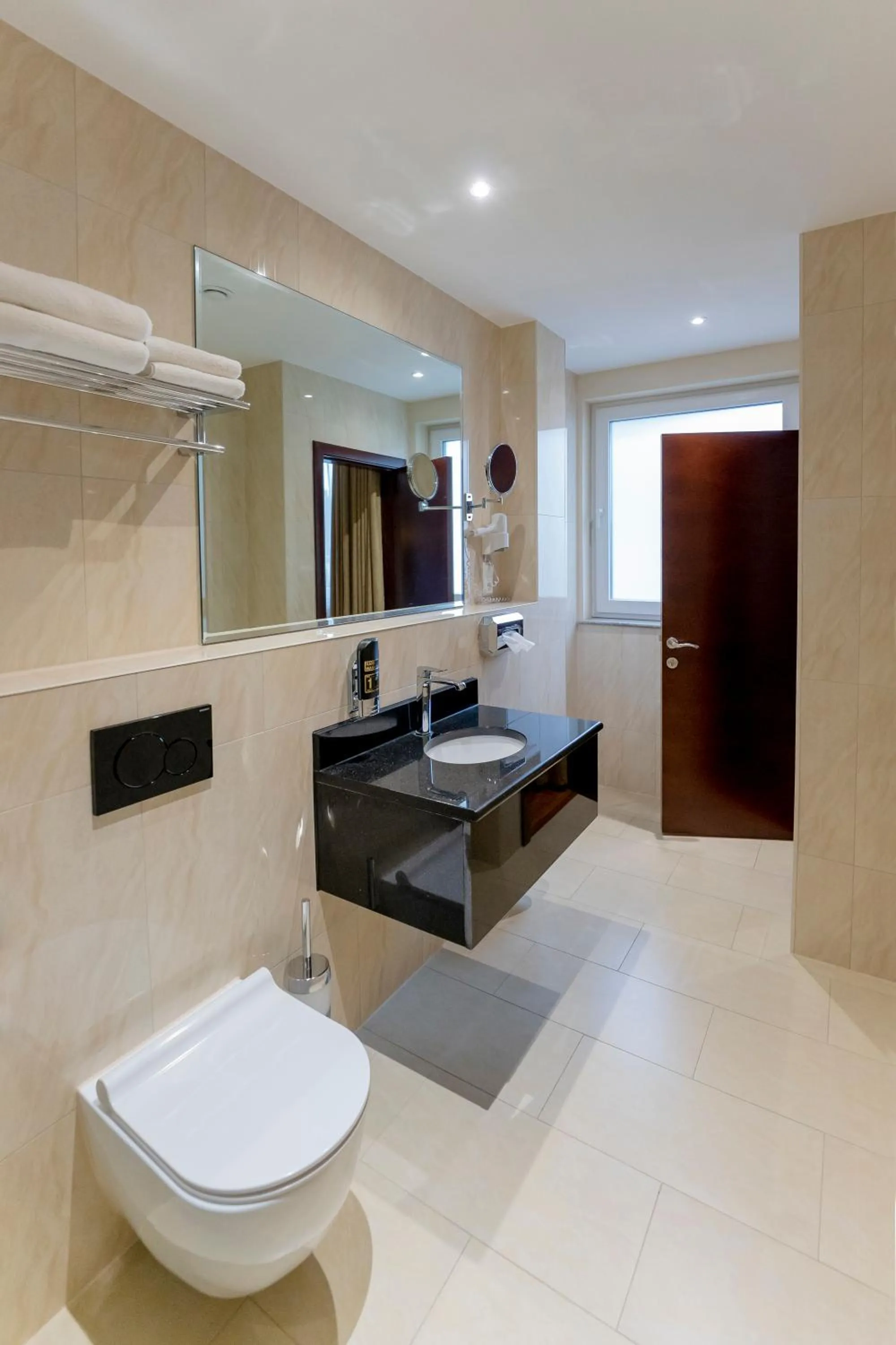 Toilet in Palast Hotel