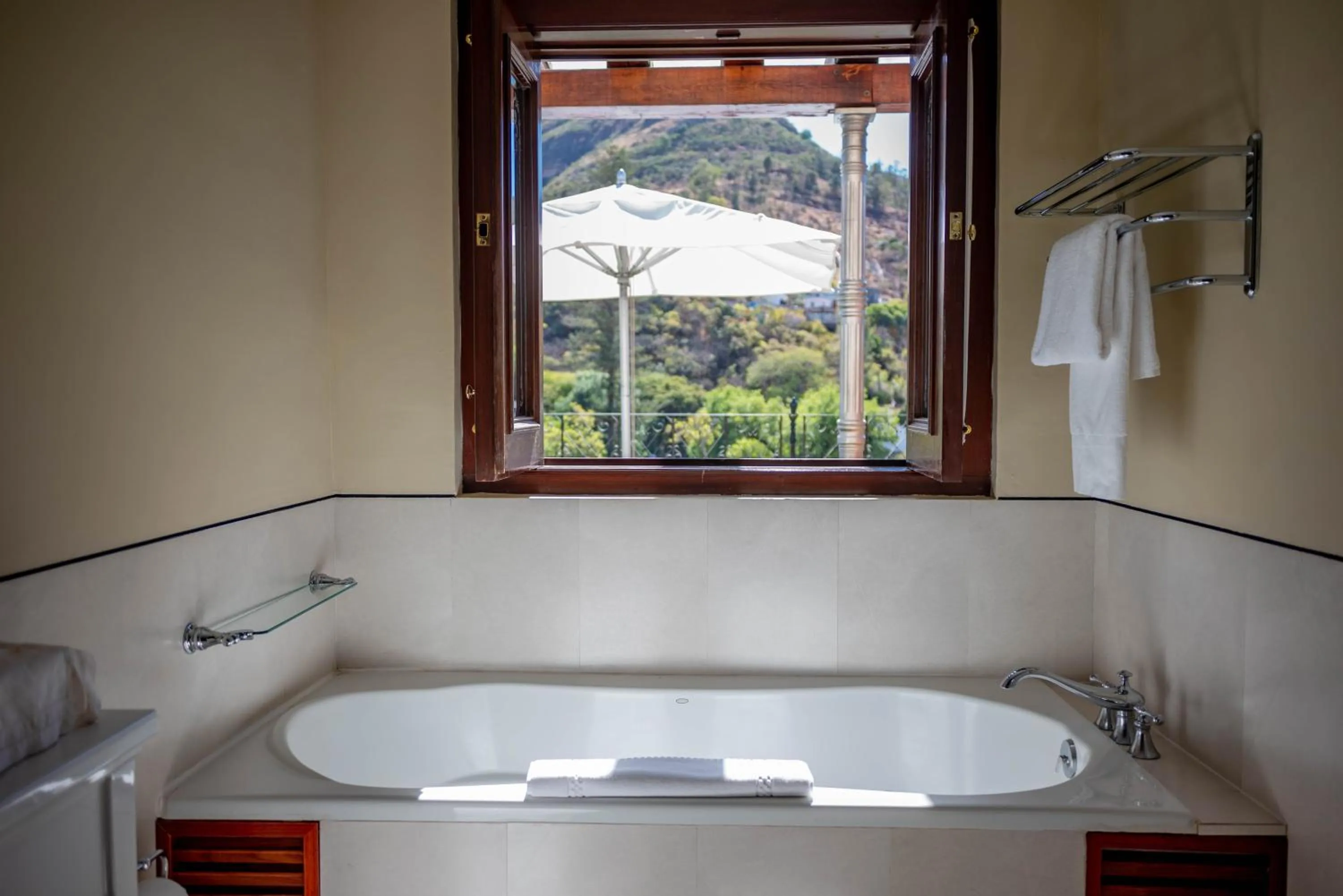 Toilet in Villa Maria Cristina Hotel