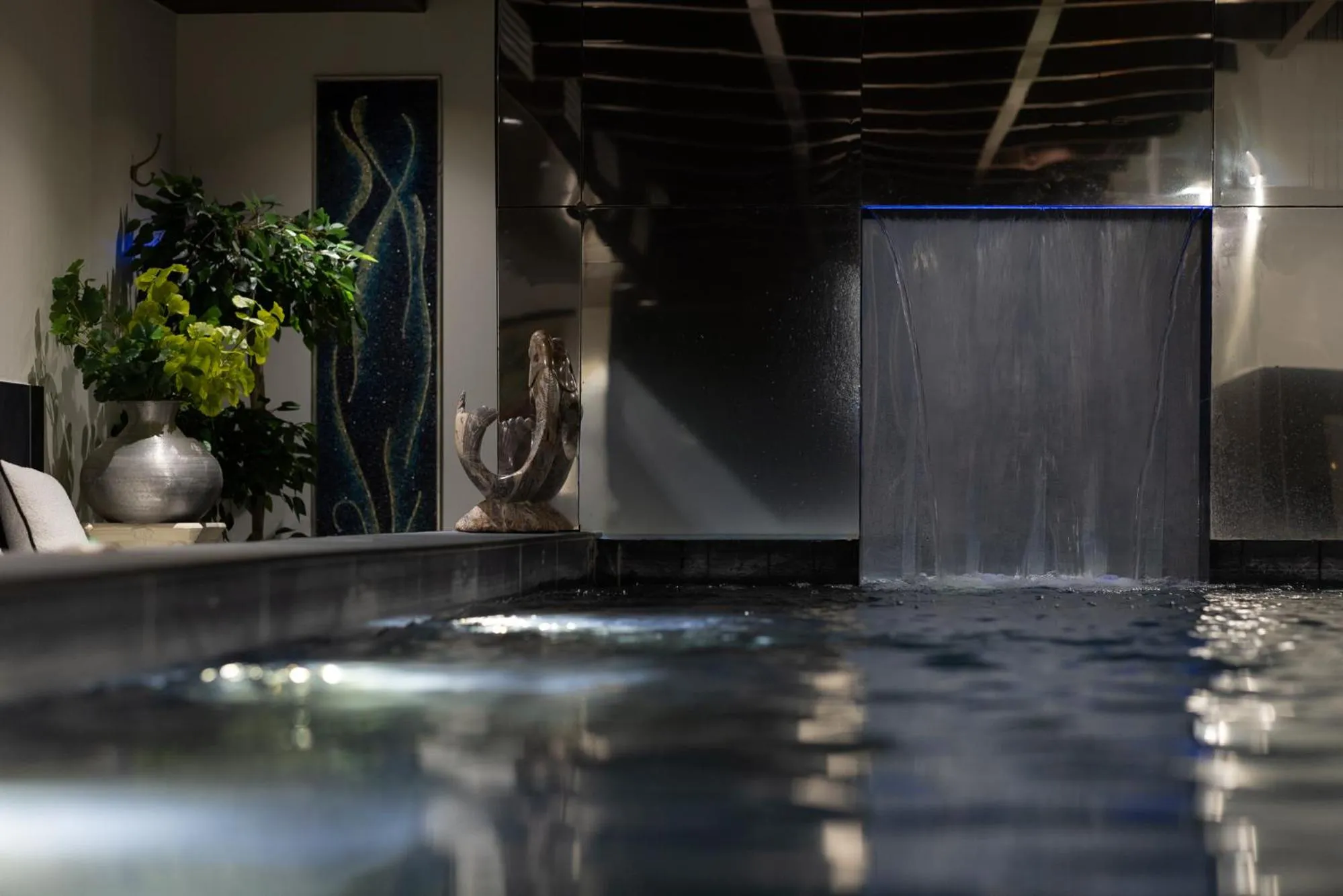 Hot Tub in Hôtel & SPA Le Chêne Vert