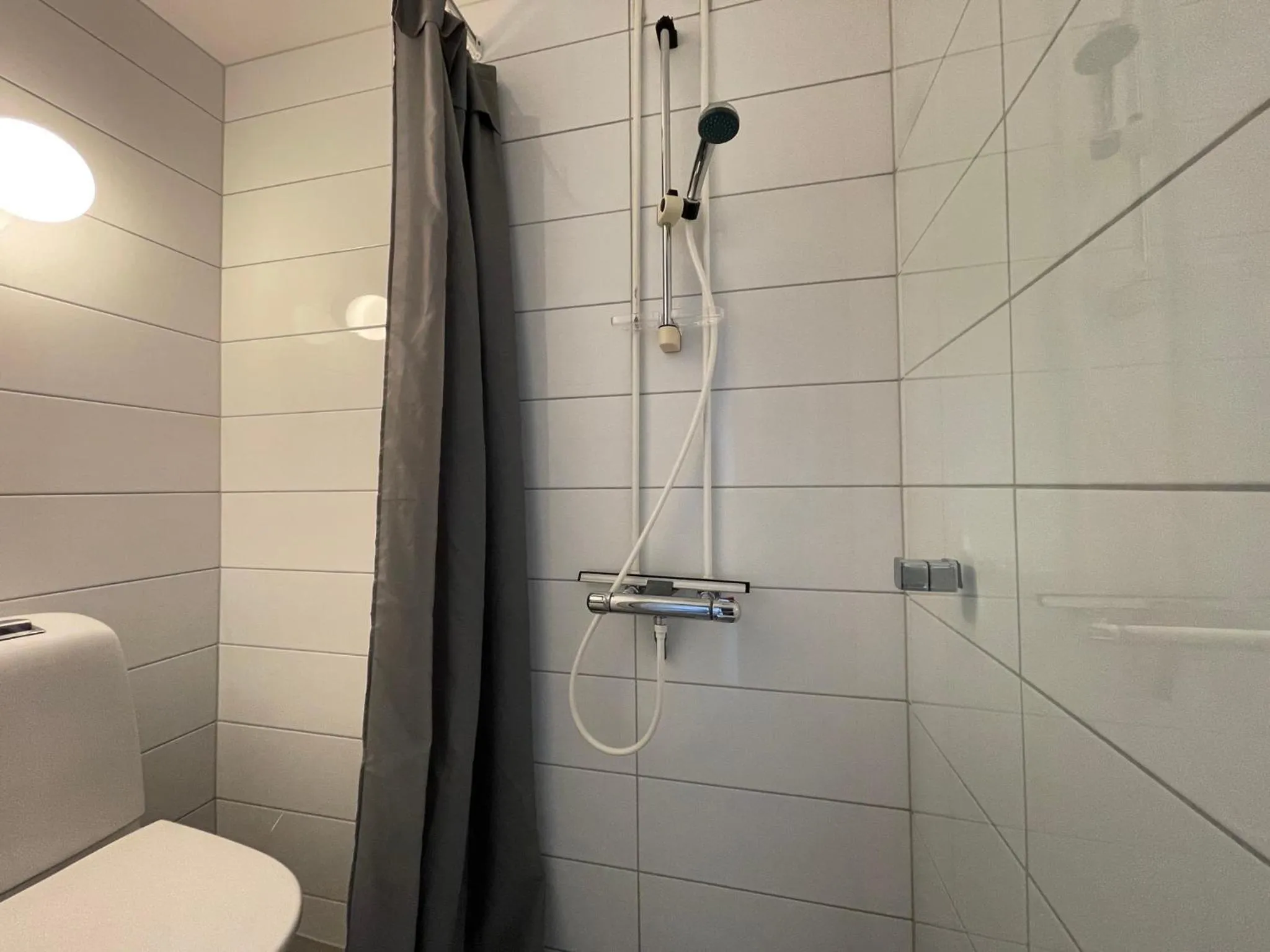 Bathroom in BORG Sommerhotell
