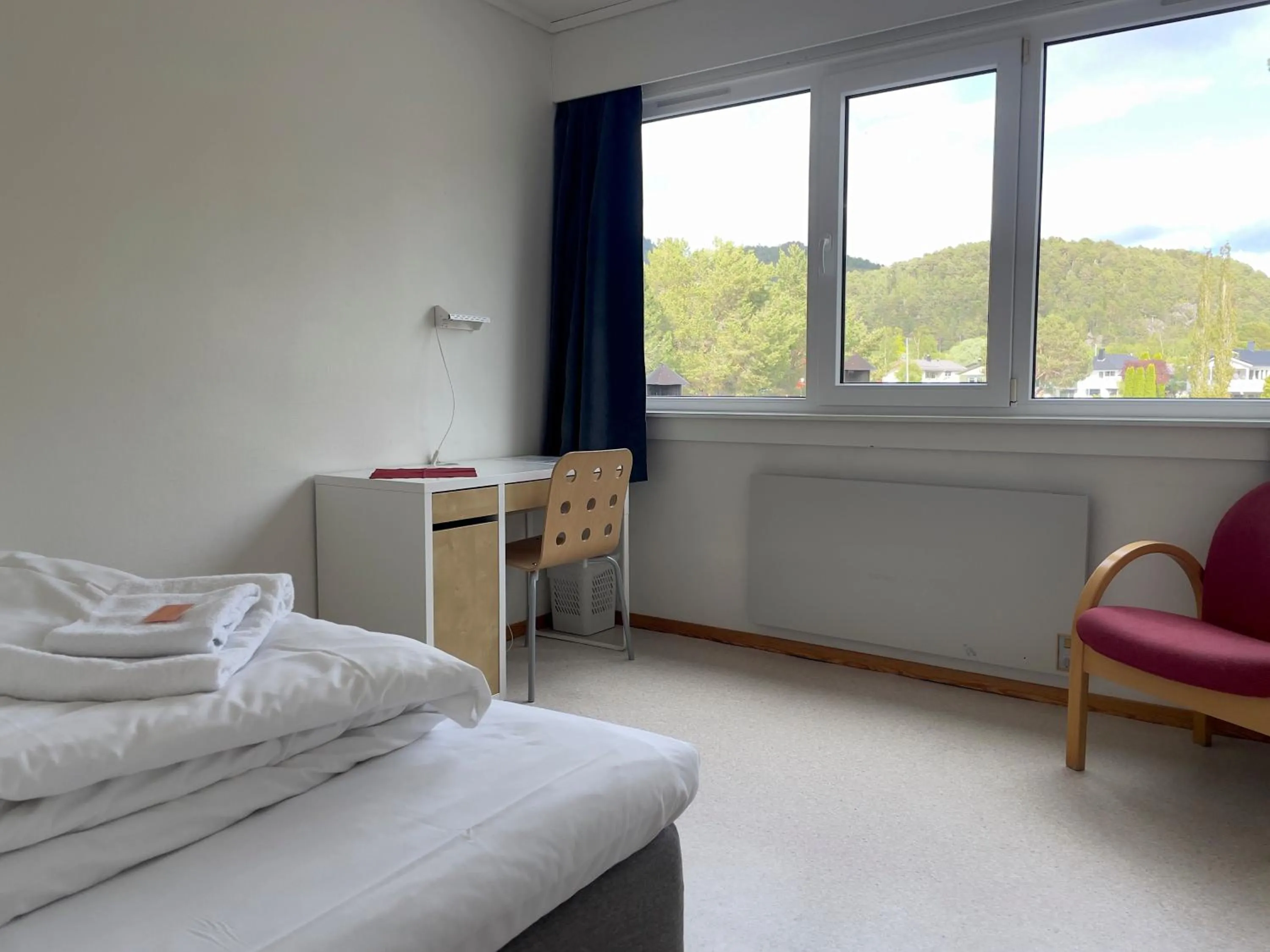 Photo of the whole room, Bed in BORG Sommerhotell