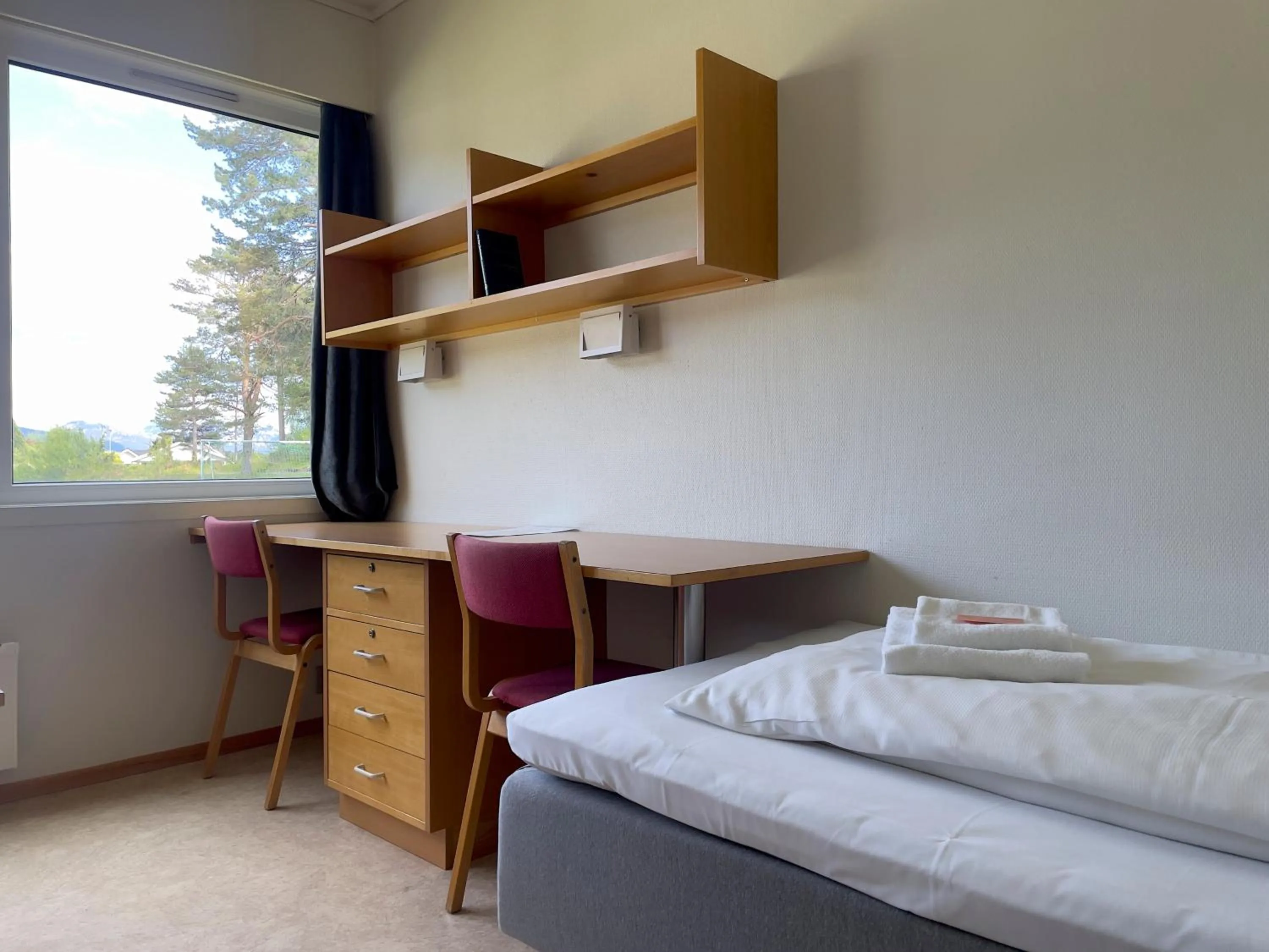 Photo of the whole room, Bed in BORG Sommerhotell