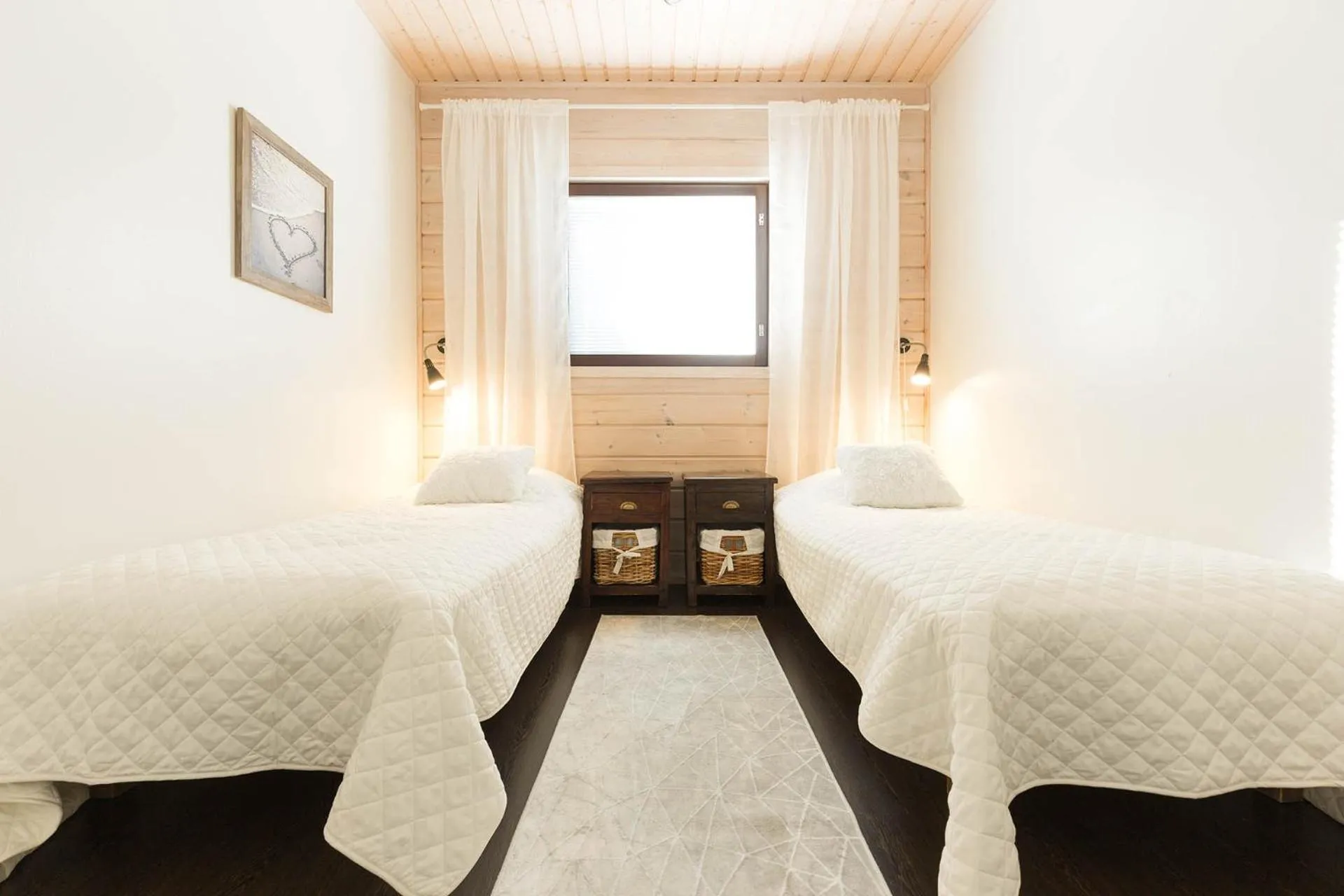 Bedroom, Bed in Villa Halla - 8 henkilölle, HimosYkkösen alue, 76m²+36m²