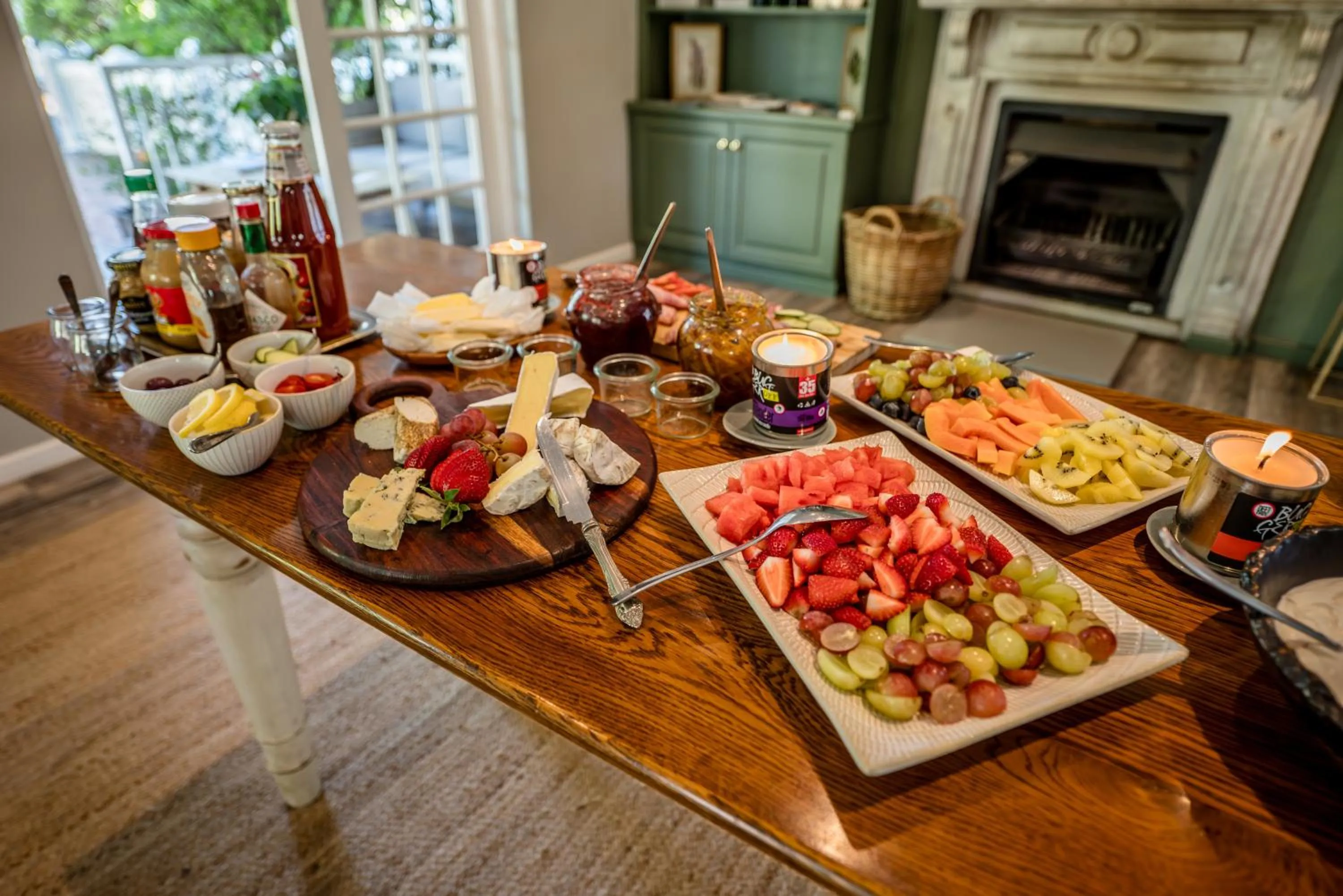 Food in Corner House Residence