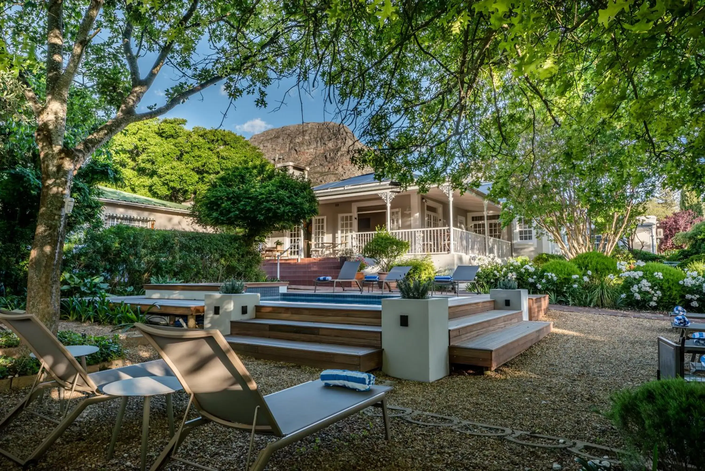 Corner House Residence Corner House Residence