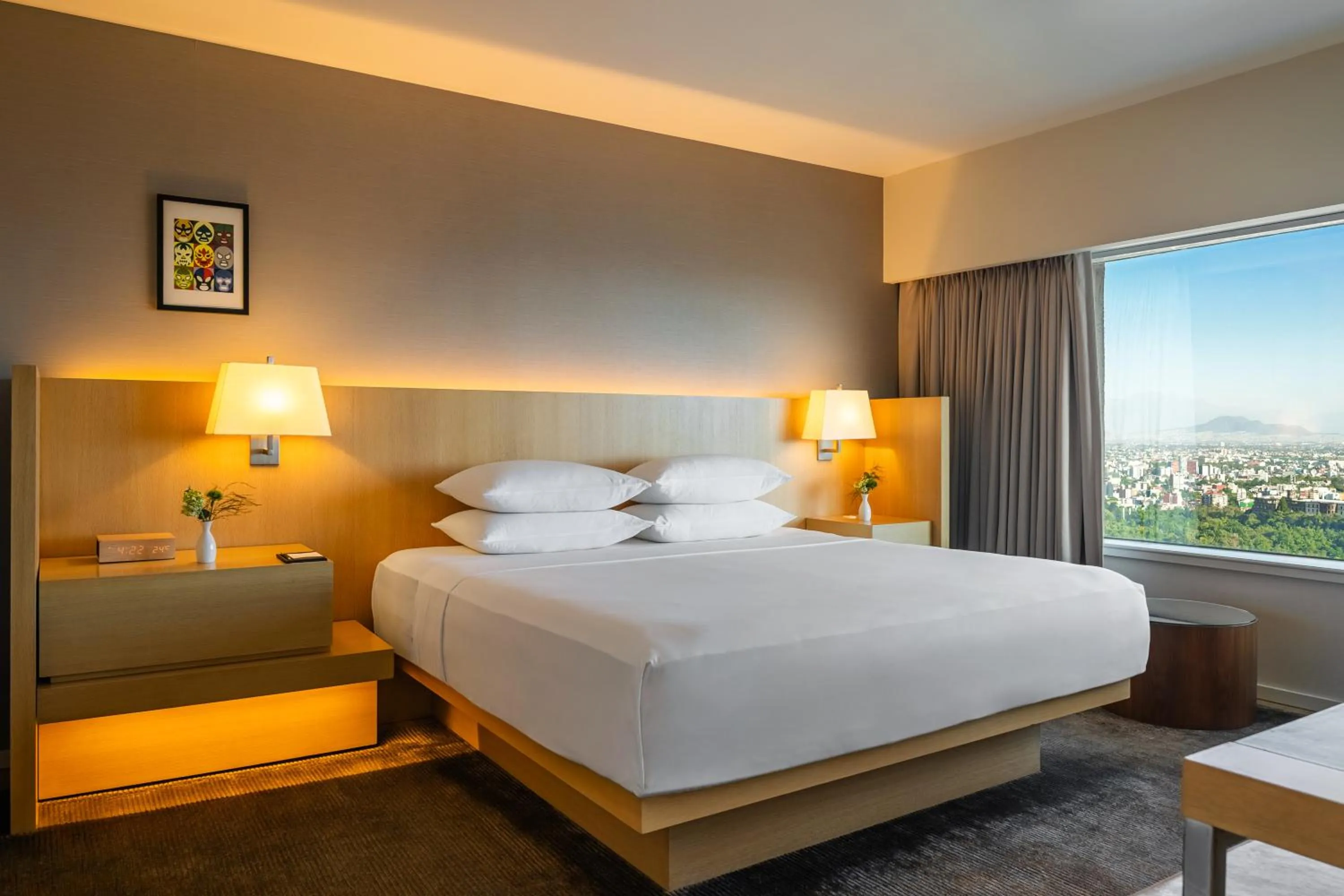 Bedroom, Bed in Hyatt Regency Mexico City