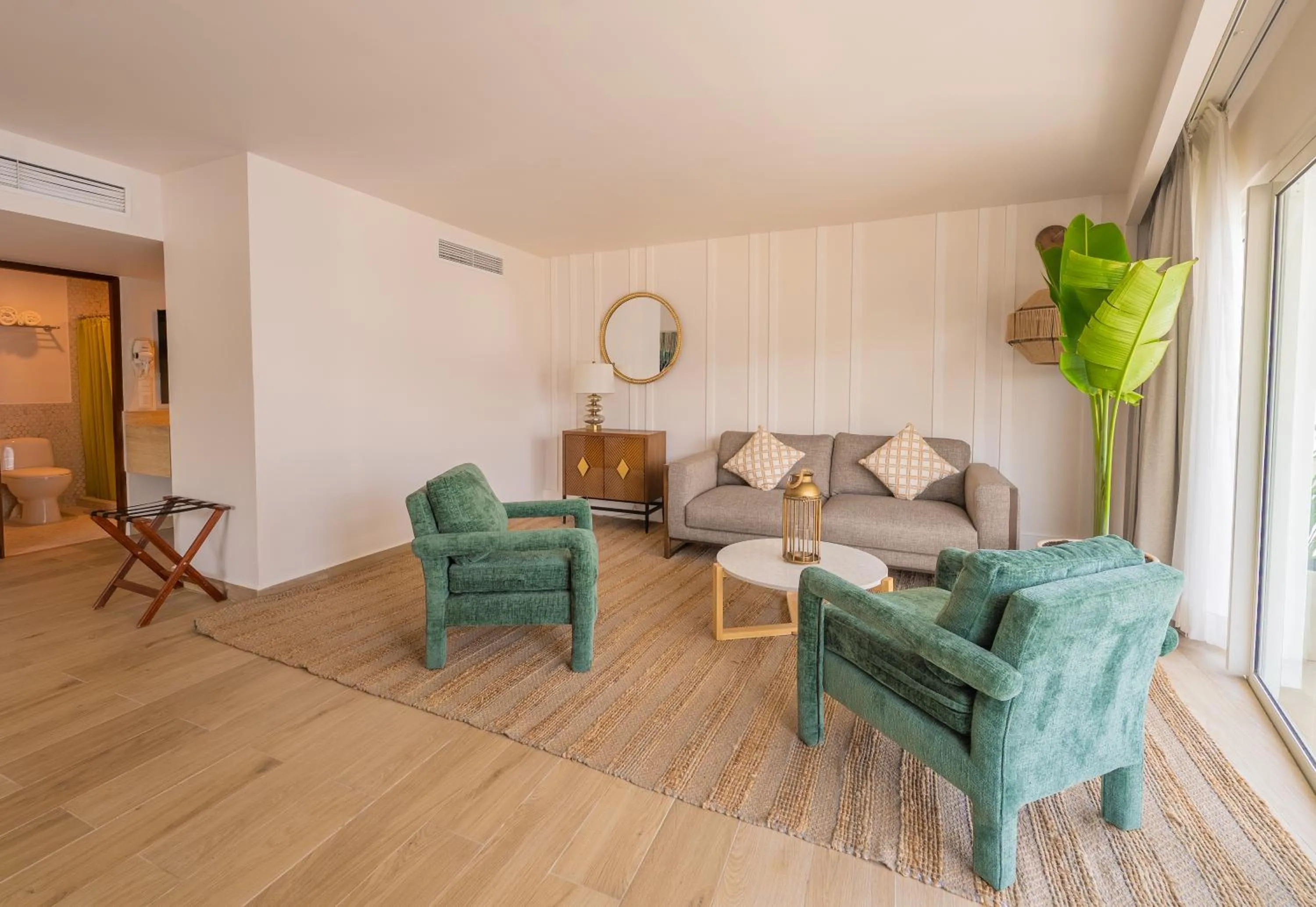 Living room in Hotel Amares Acapulco