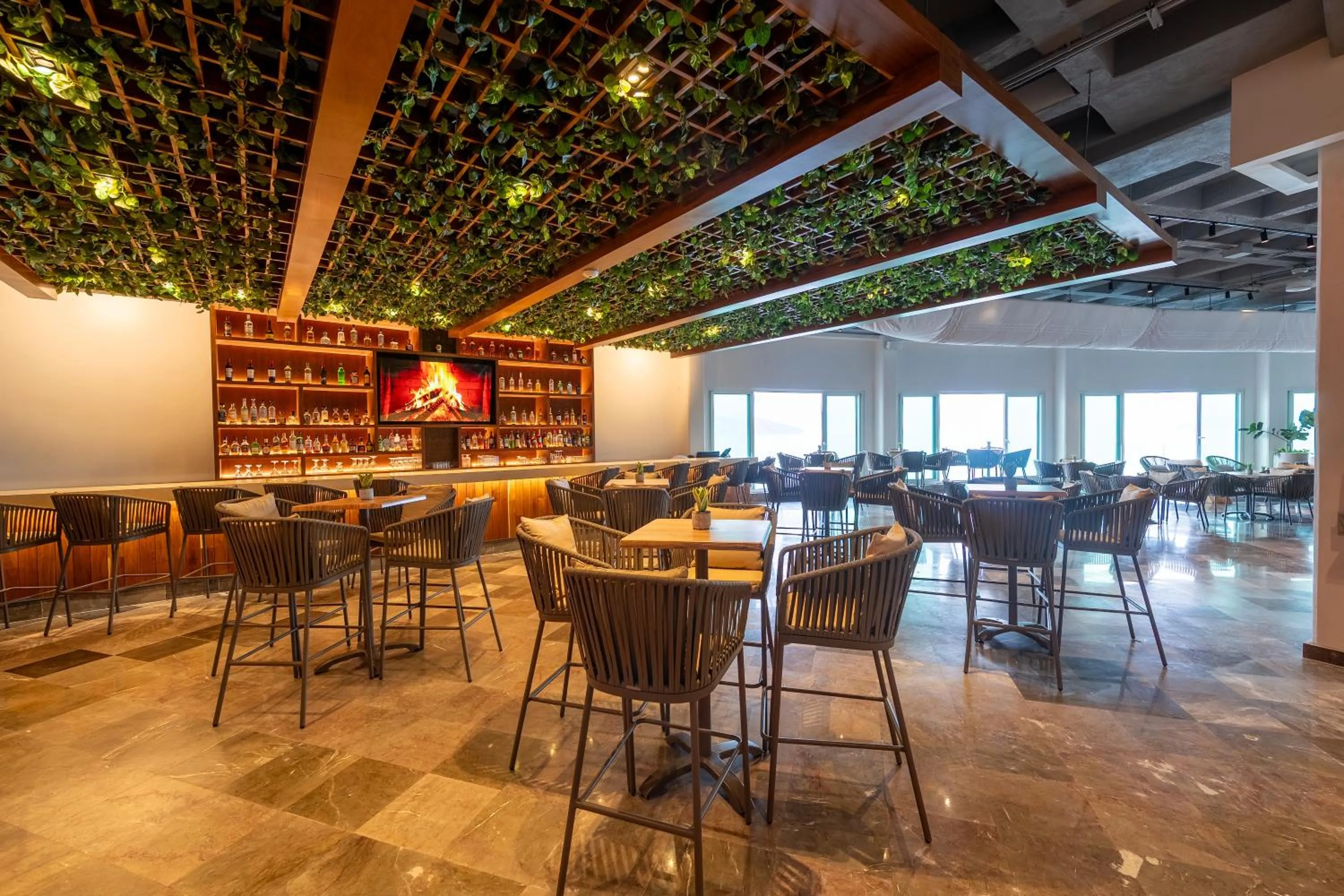 Restaurant/places to eat in Hotel Amares Acapulco