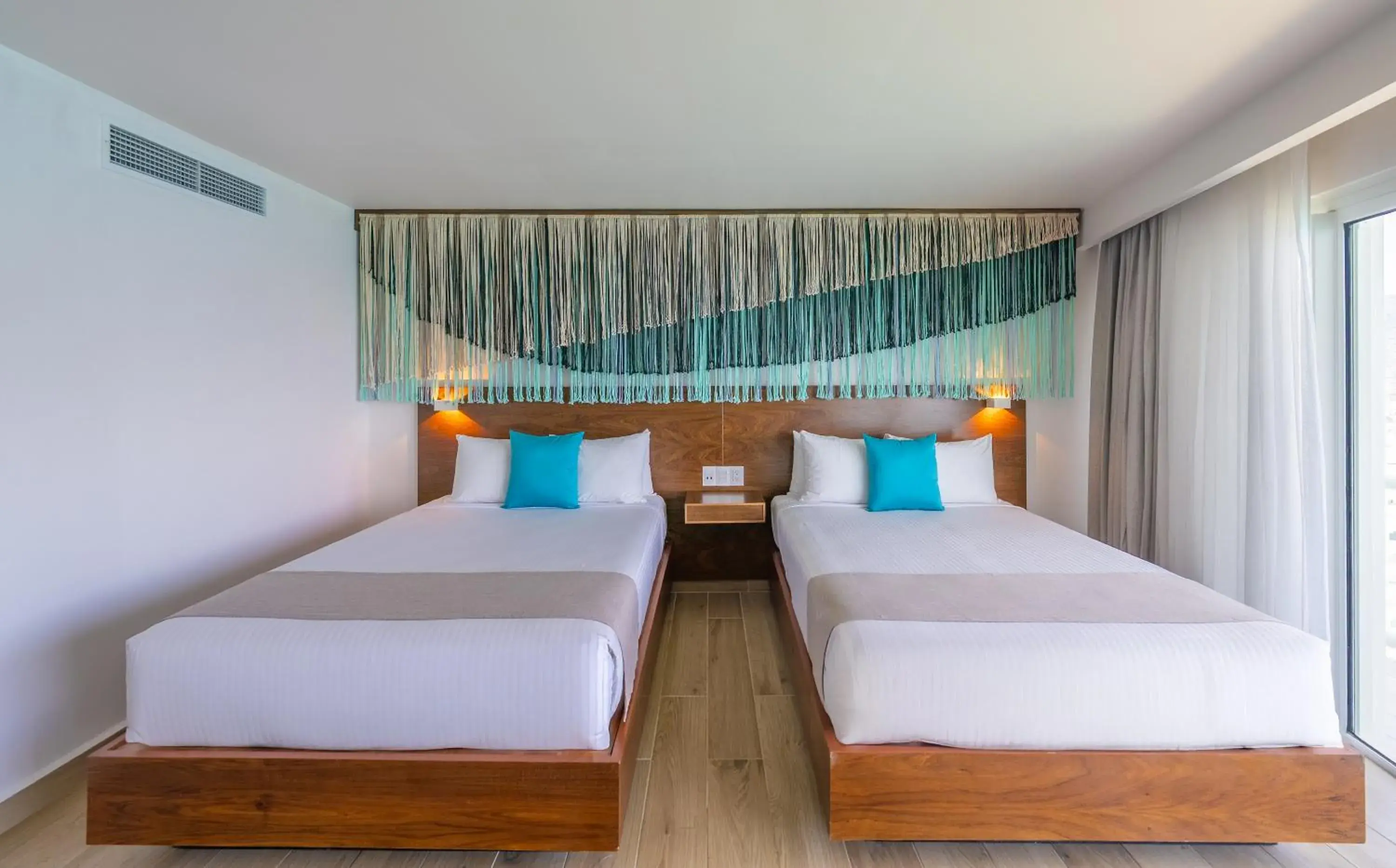 Bed in Hotel Amares Acapulco Bed in Hotel Amares Acapulco