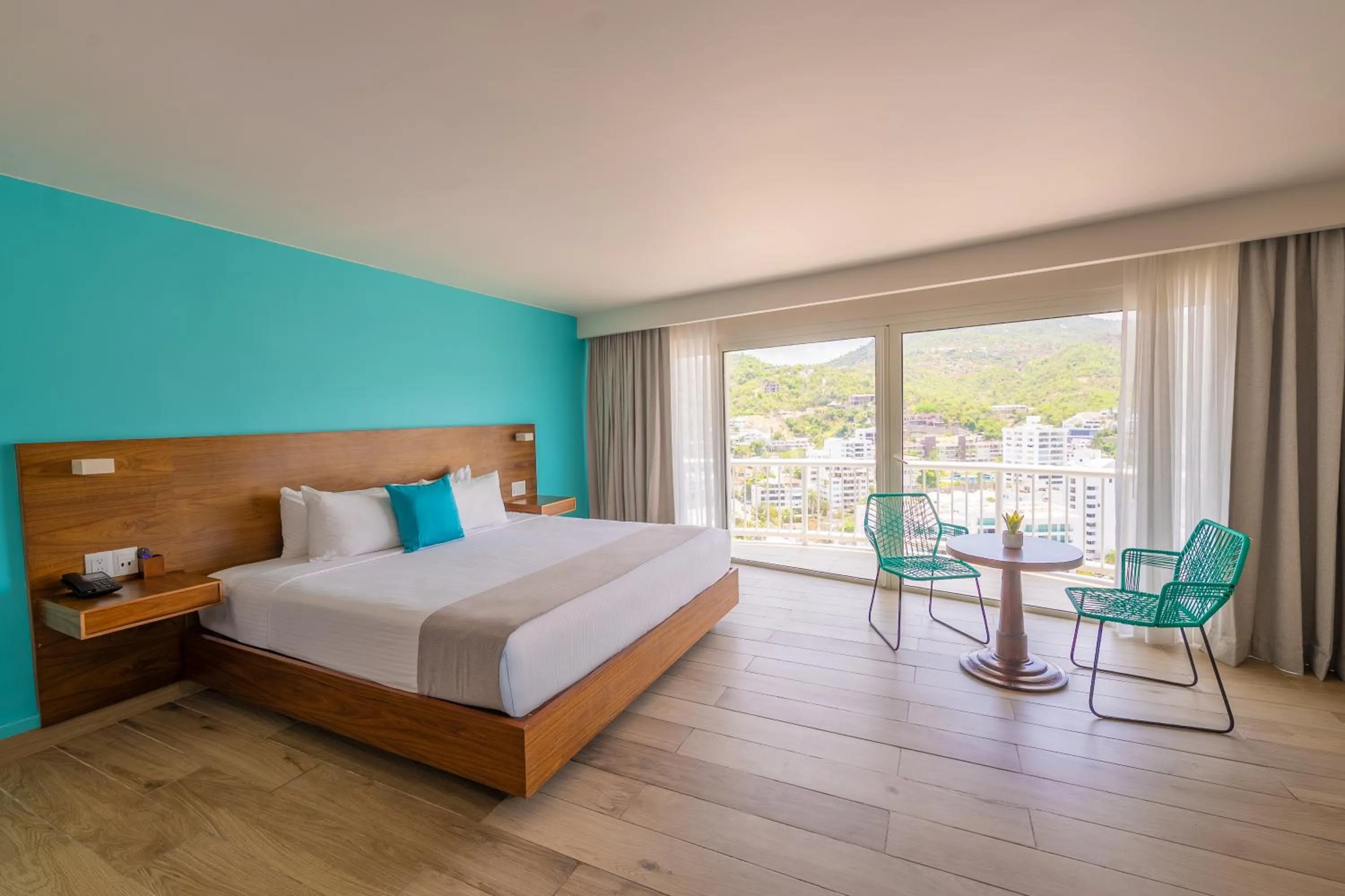 Bed in Hotel Amares Acapulco