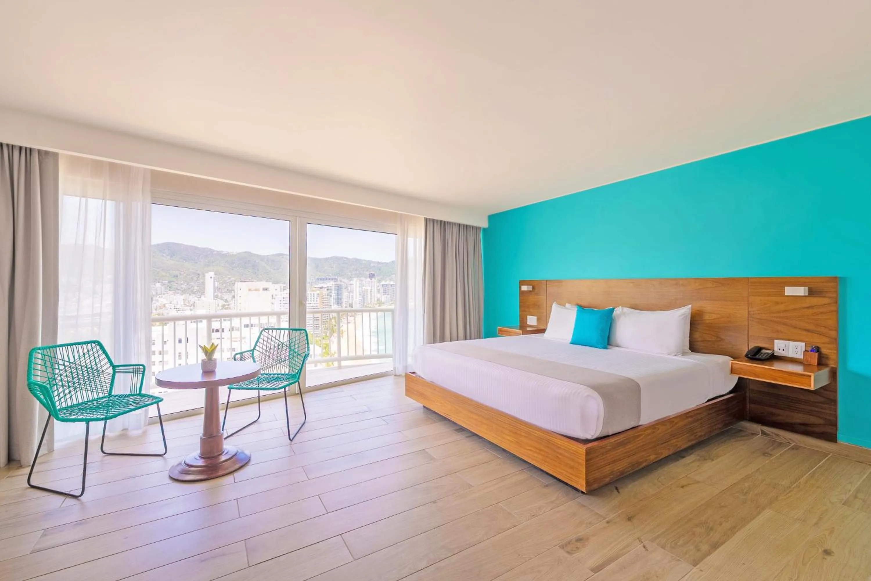 Bed in Hotel Amares Acapulco