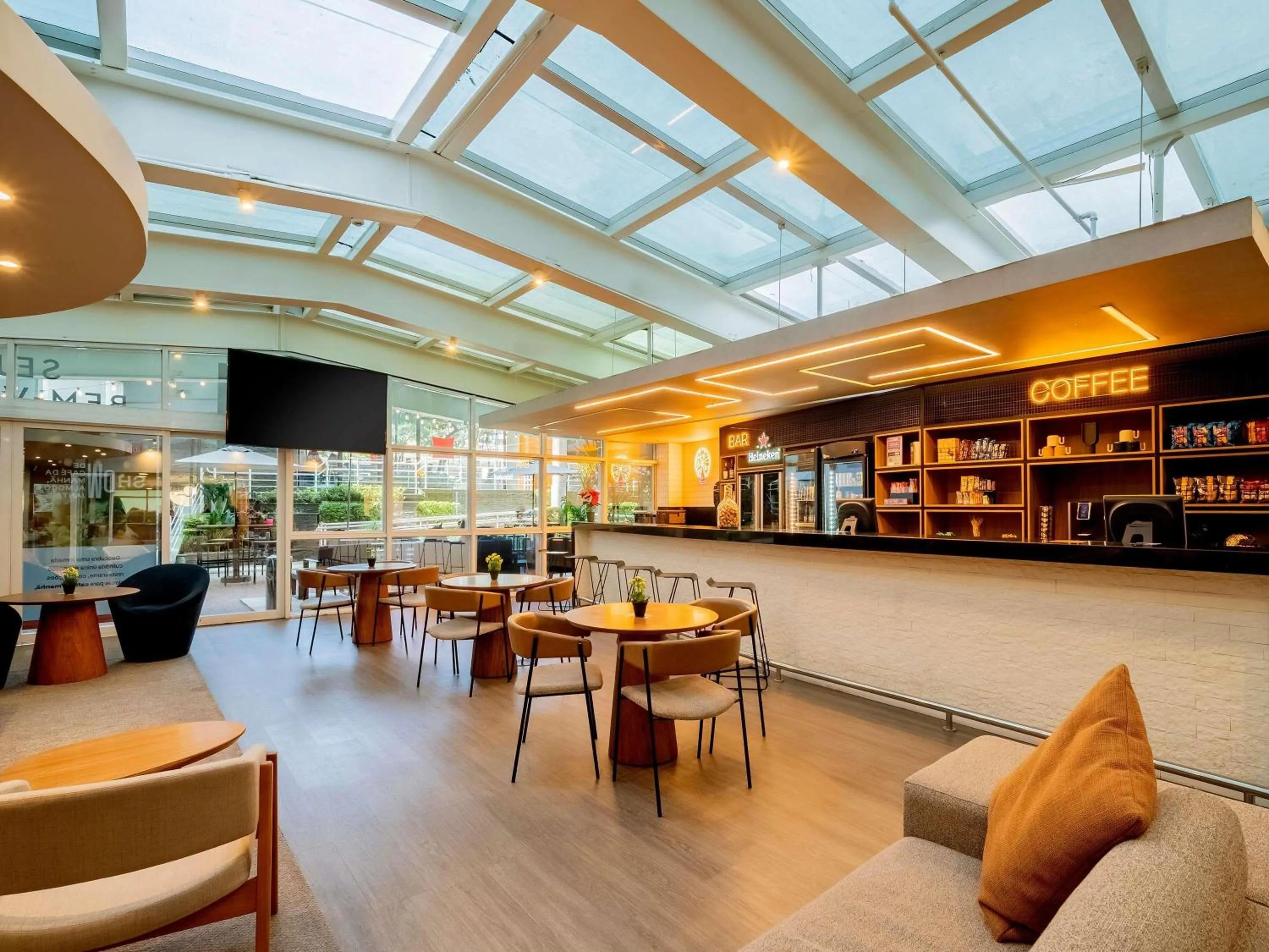 Lounge or bar in ibis Sao Paulo Congonhas